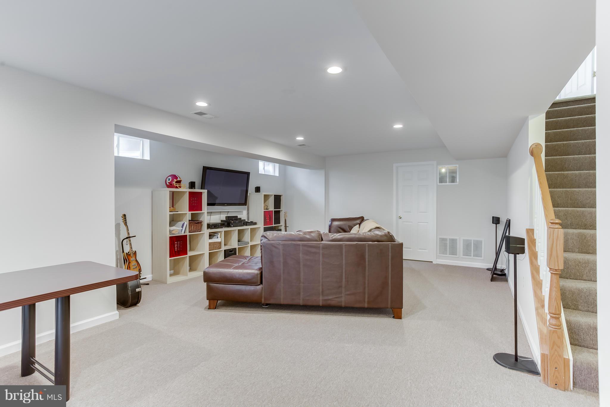 ARTILLERY RIDGE - Residential