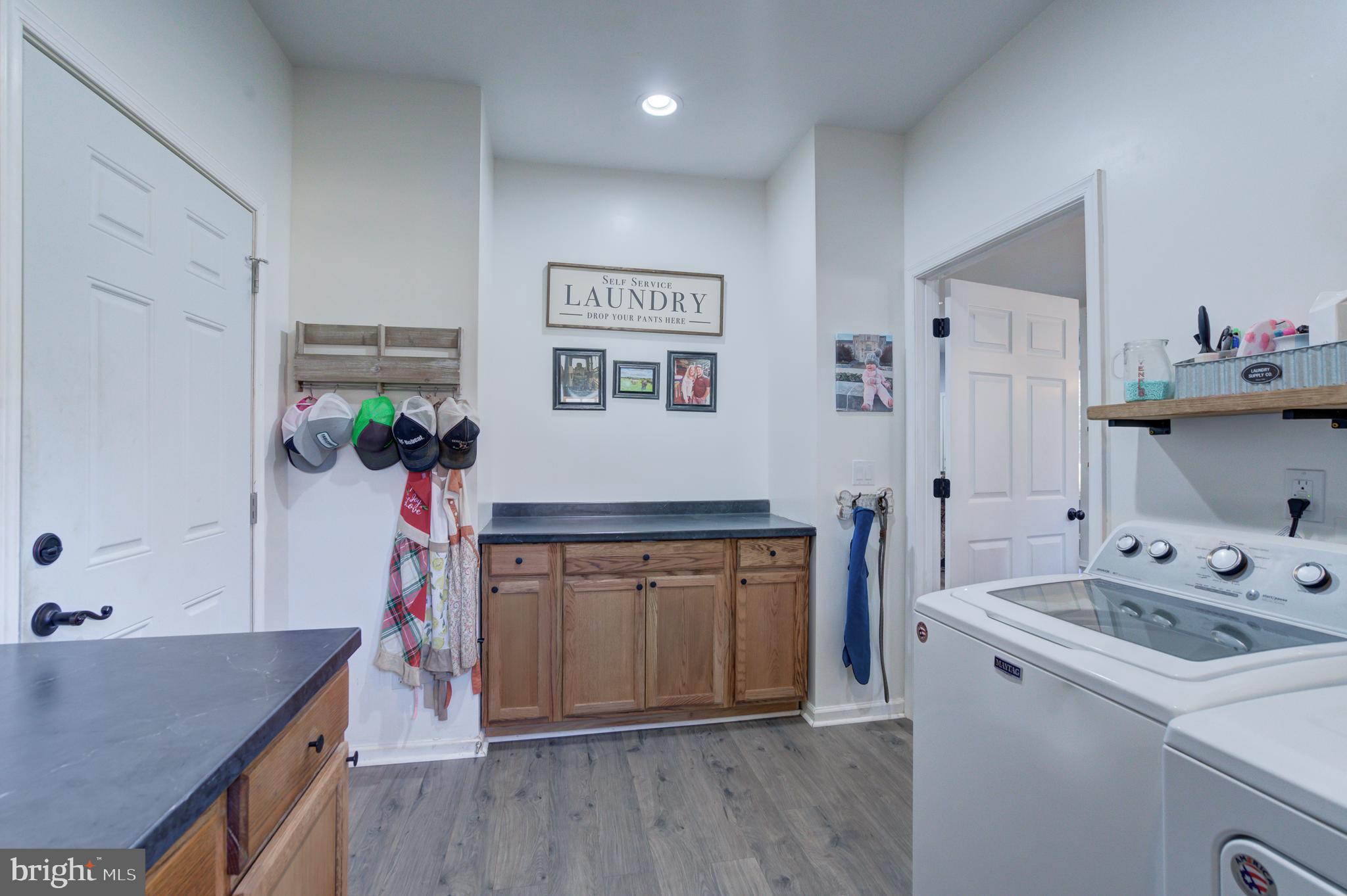 TALL PINES - Residential