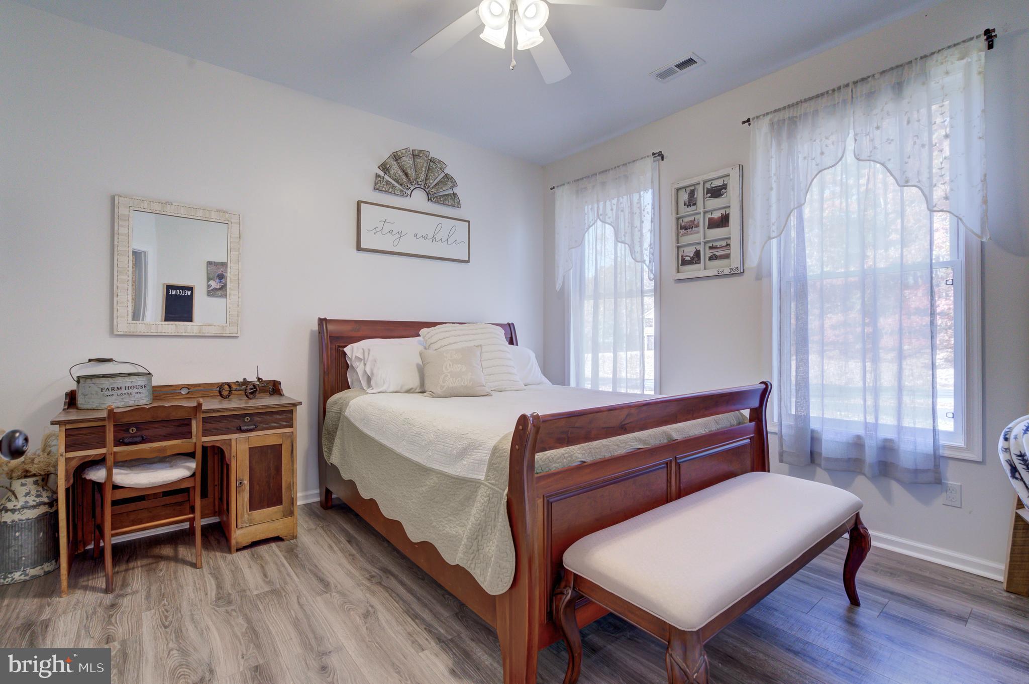 TALL PINES - Residential