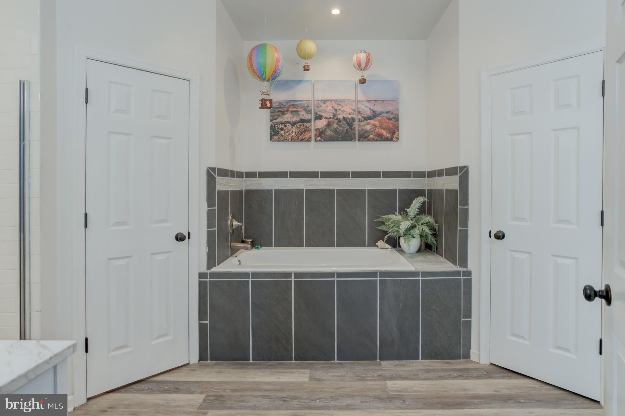 TALL PINES - Residential