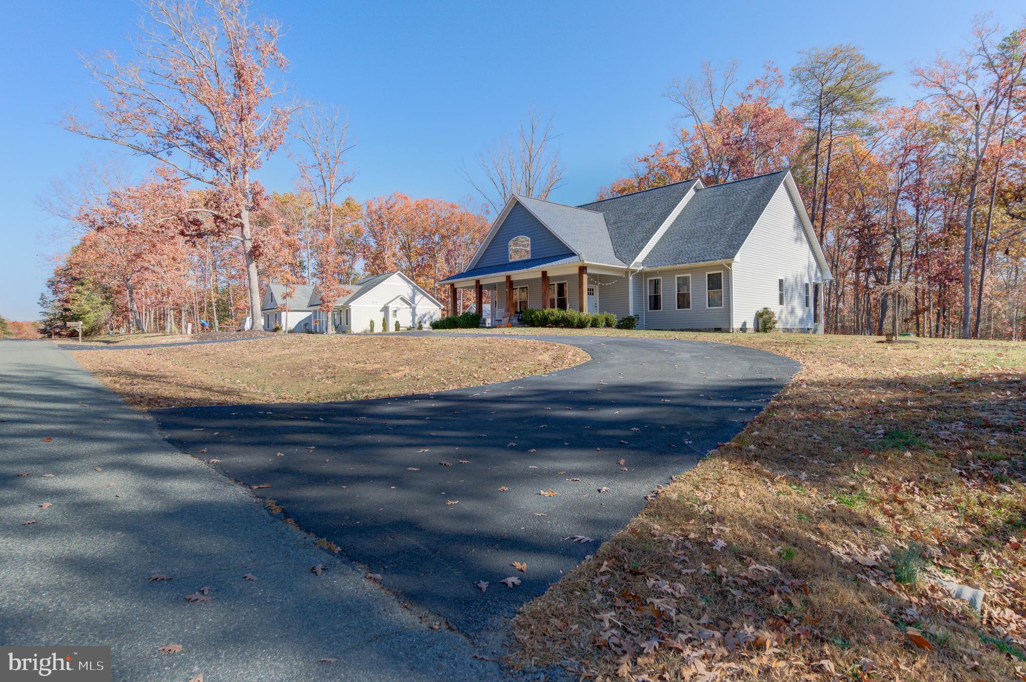 TALL PINES - Residential