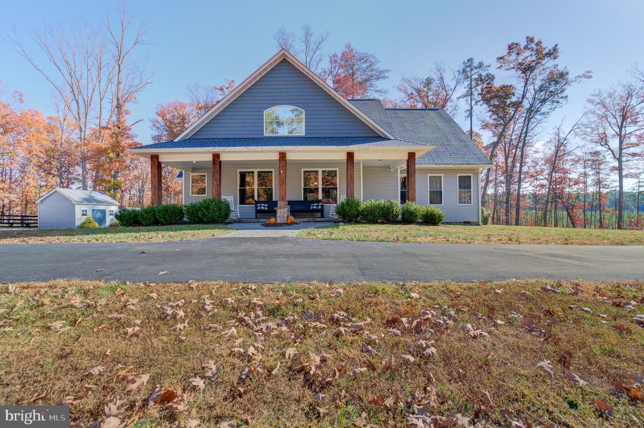 TALL PINES - Residential