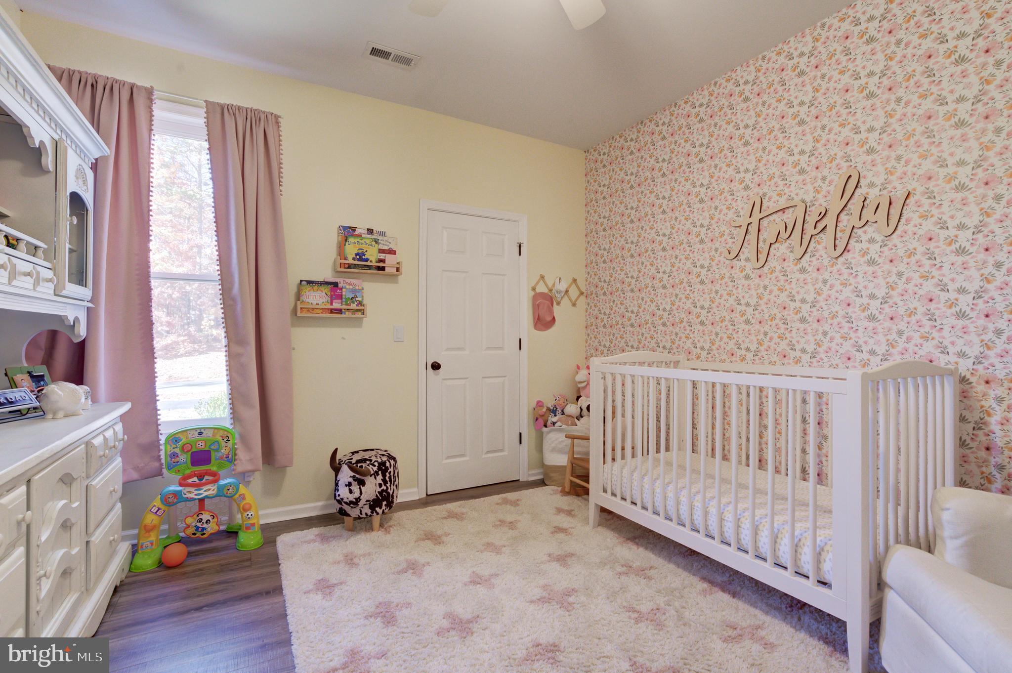 TALL PINES - Residential