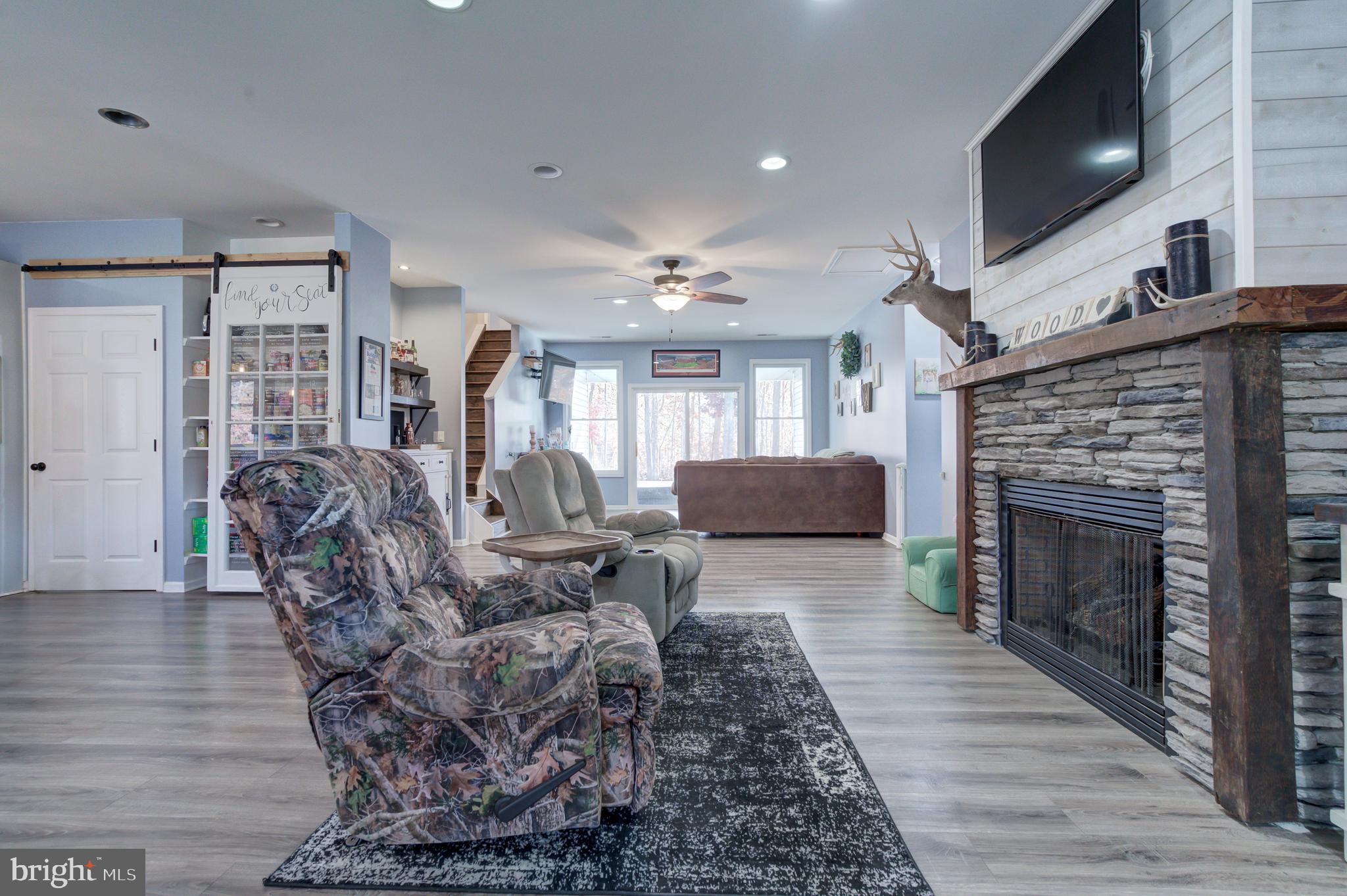 TALL PINES - Residential