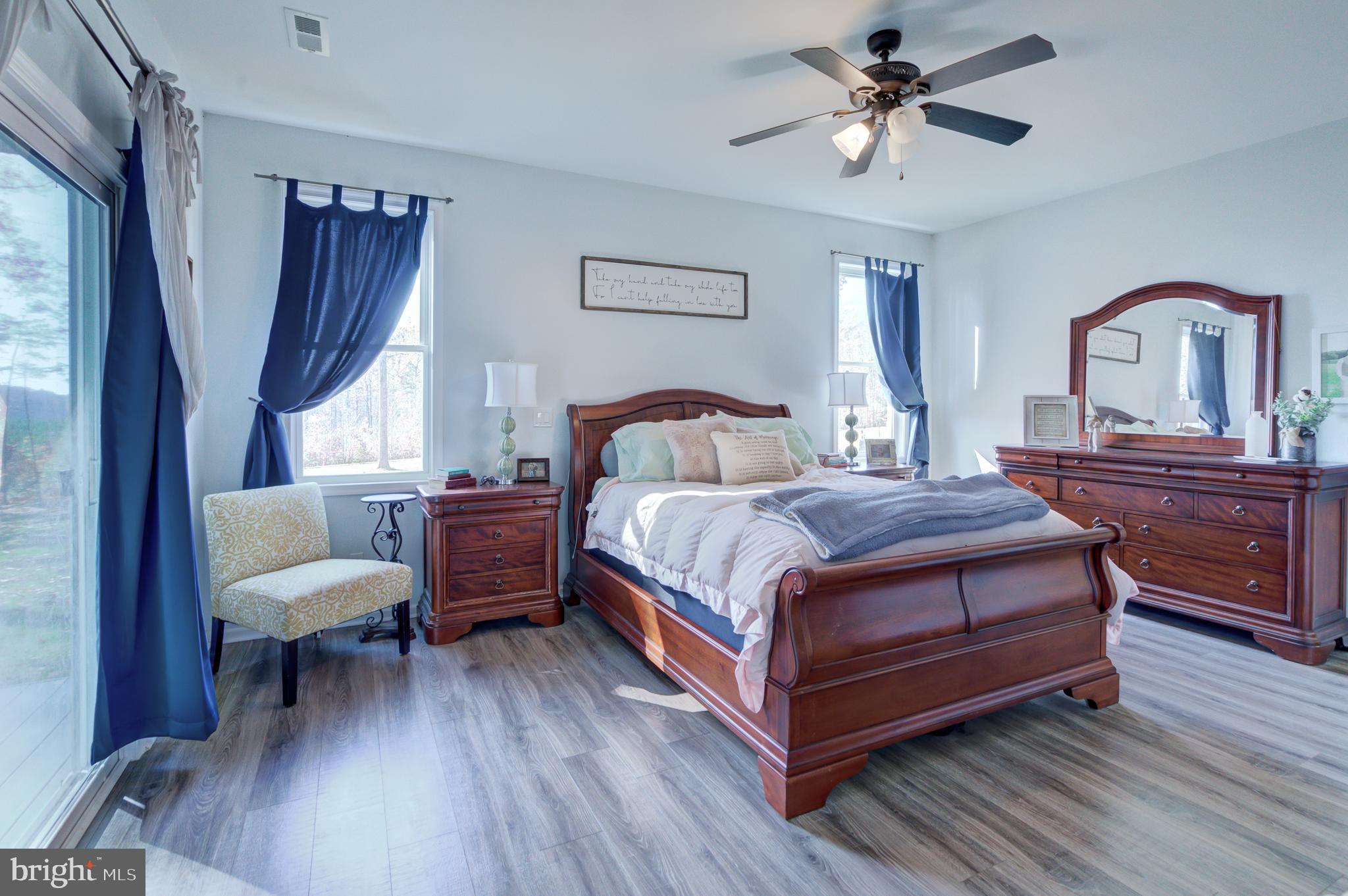 TALL PINES - Residential