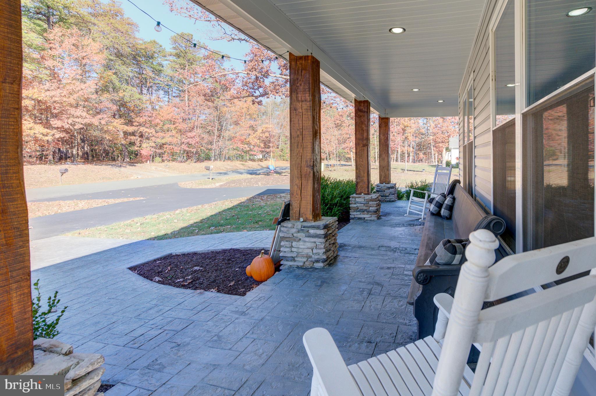 TALL PINES - Residential