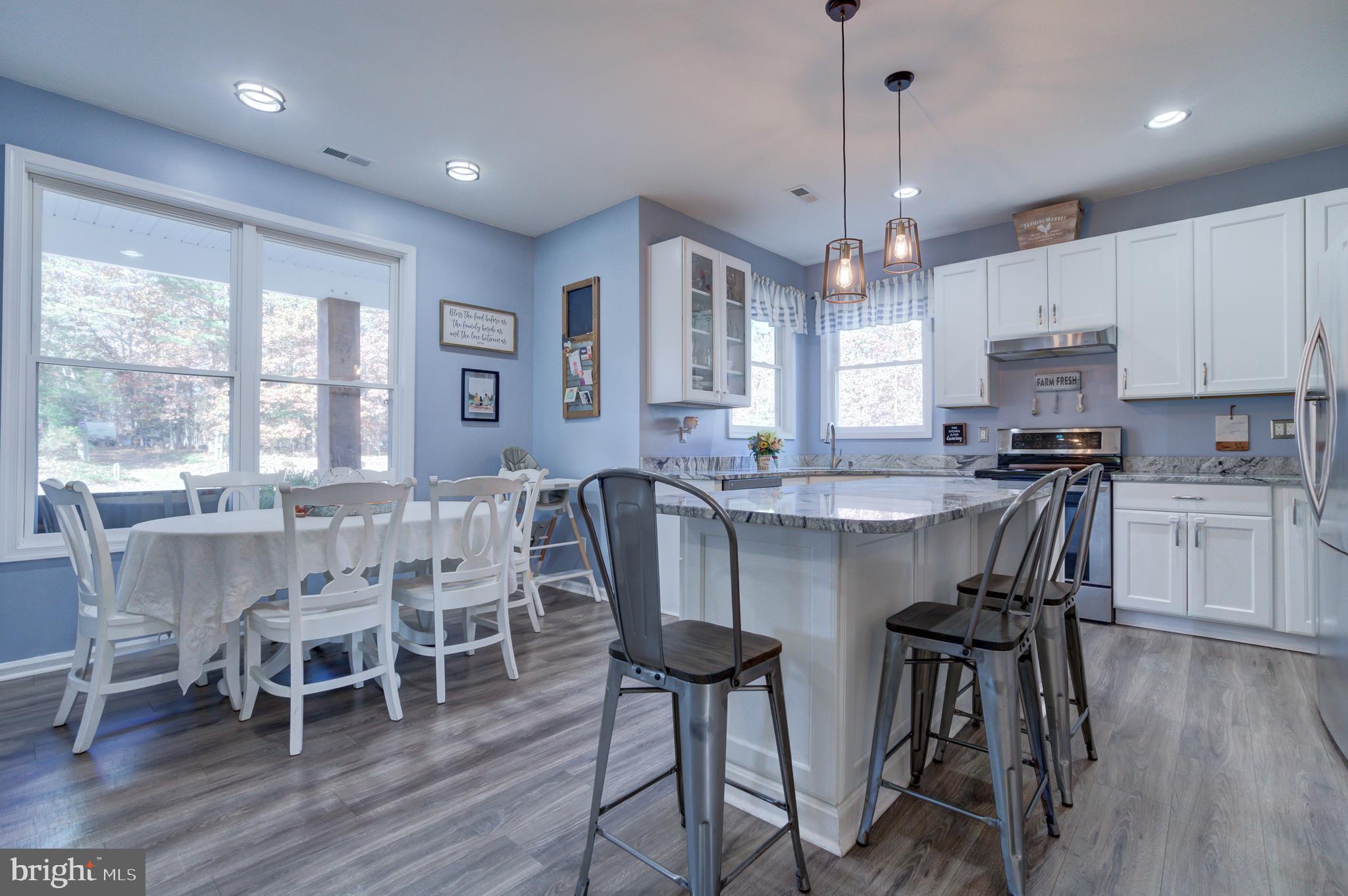 TALL PINES - Residential