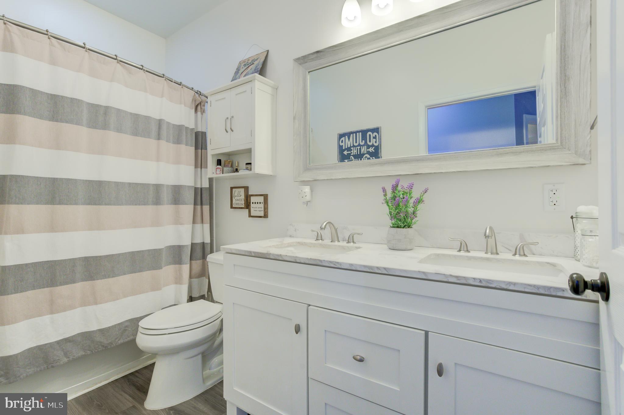 TALL PINES - Residential