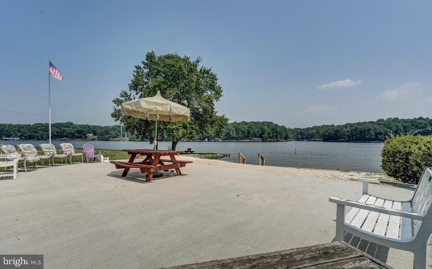 TALL PINES - Residential