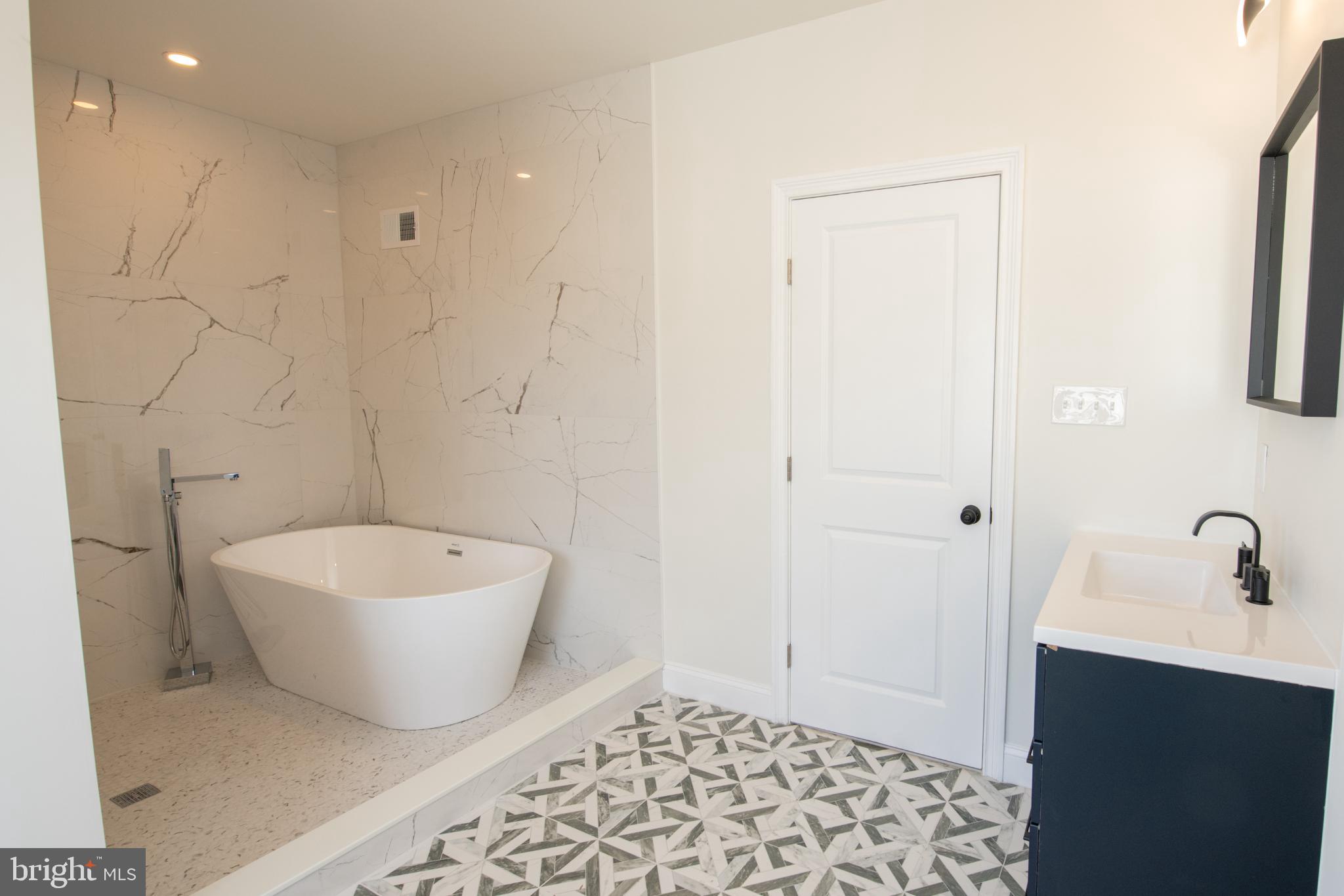 POWELTON VILLAGE - Residential