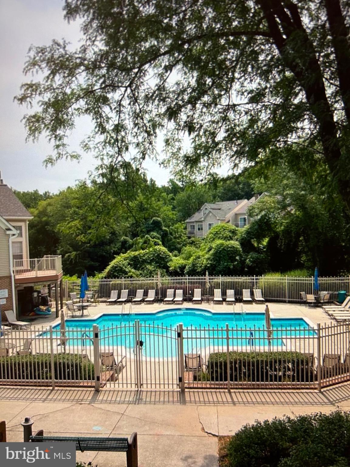 FALLS GABLE - Residential