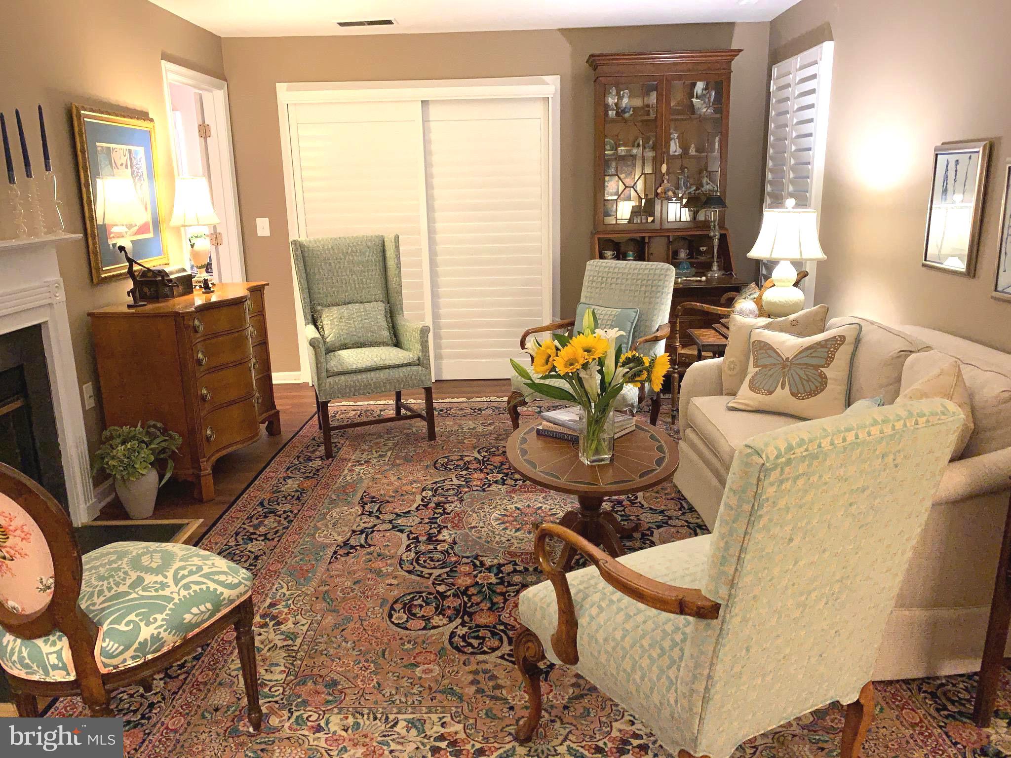 FALLS GABLE - Residential