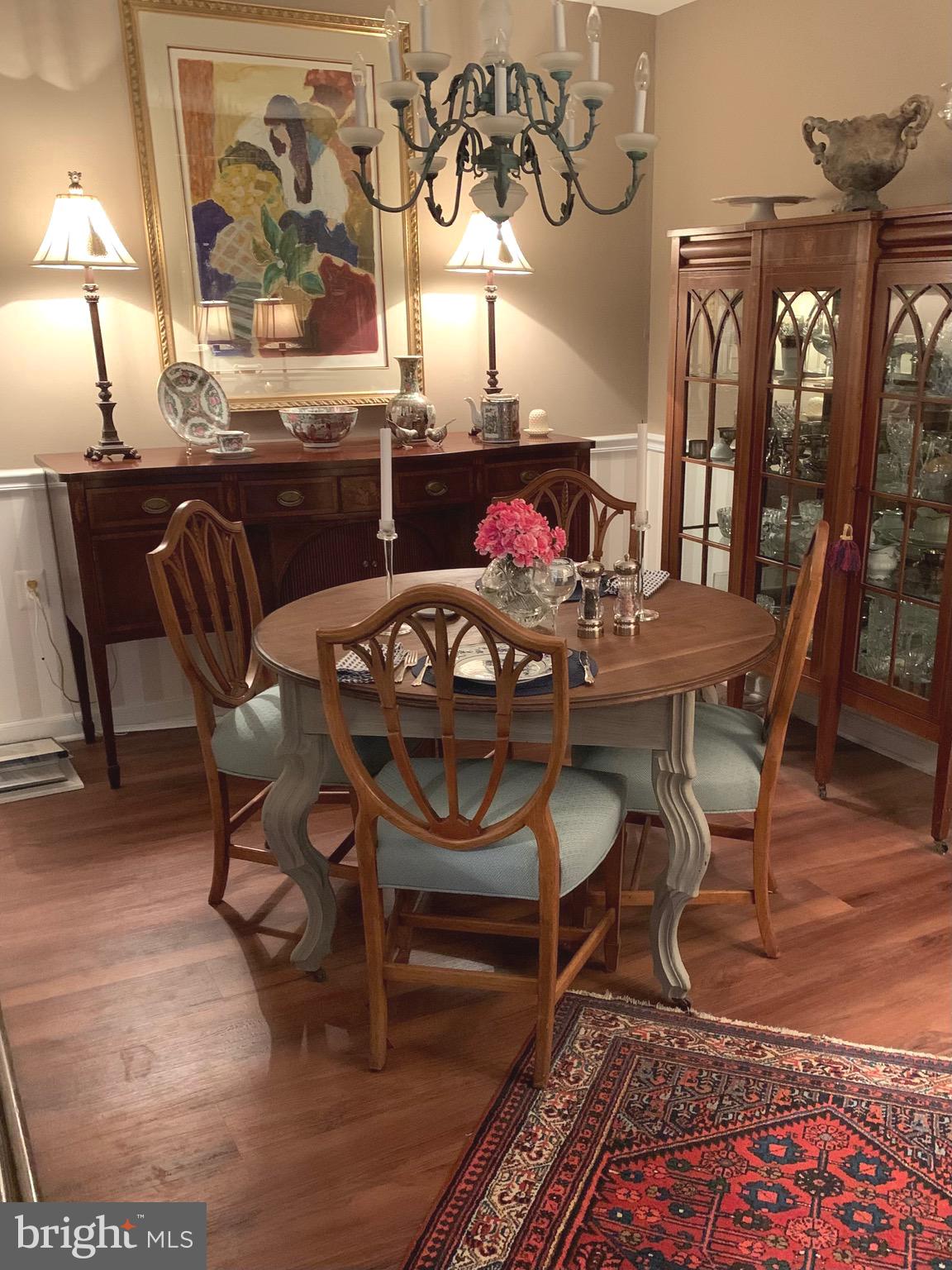 FALLS GABLE - Residential