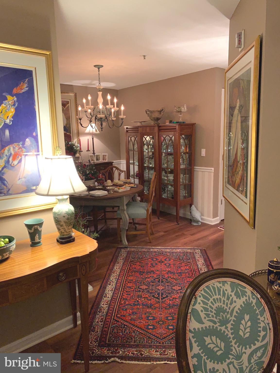 FALLS GABLE - Residential