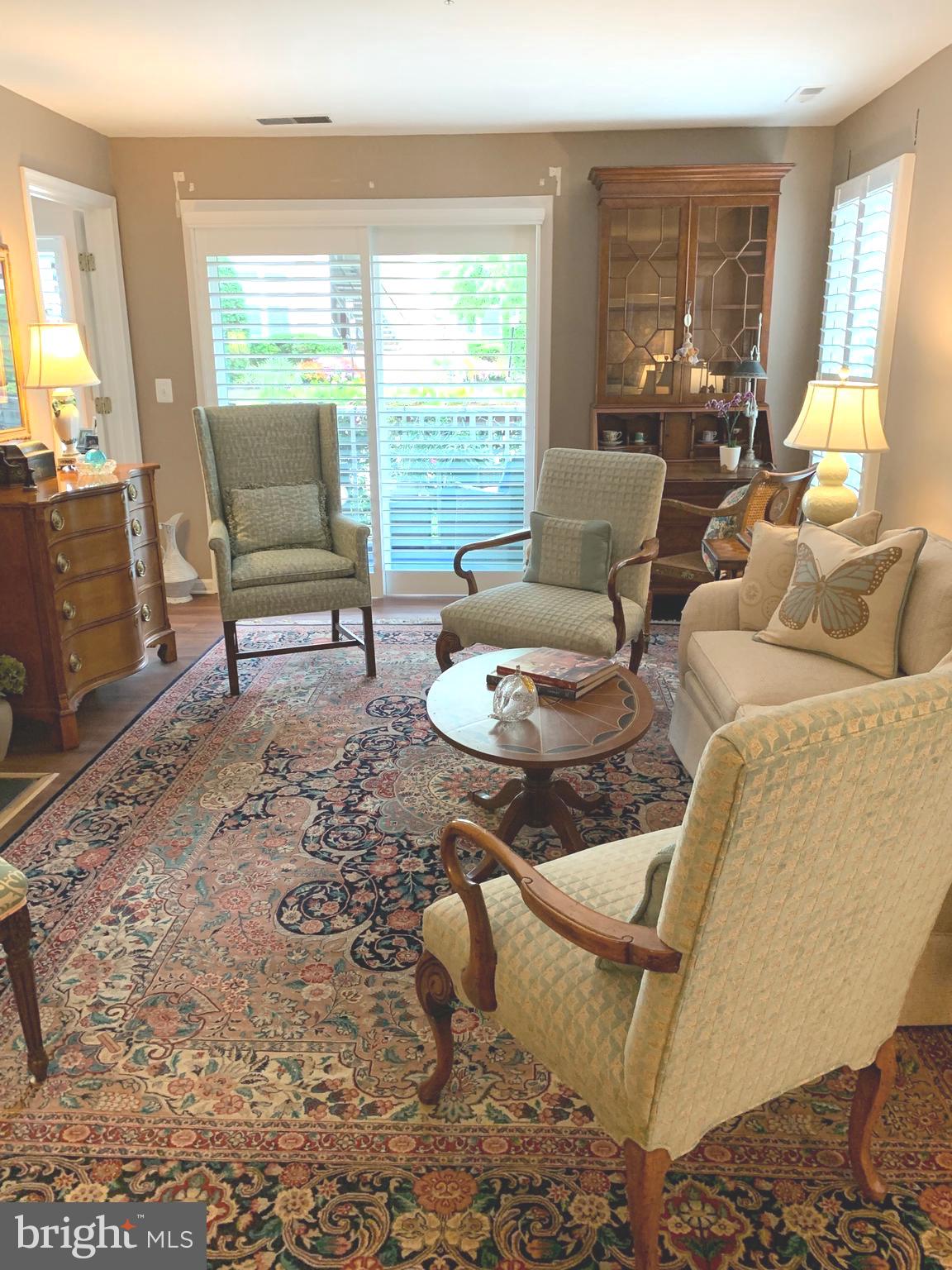 FALLS GABLE - Residential