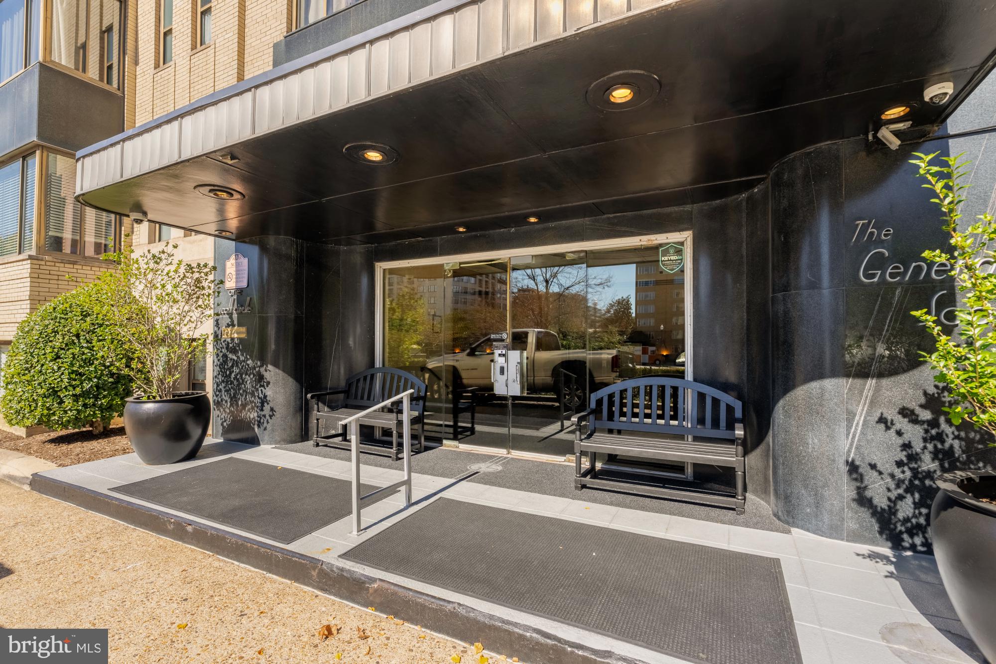 1 SCOTT CIRCLE NW 719