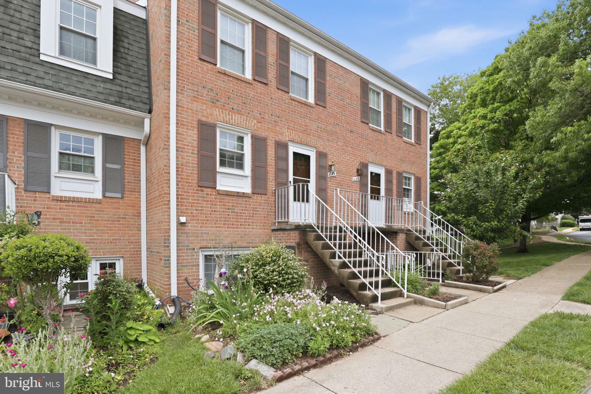 THE MEADOWS - Residential