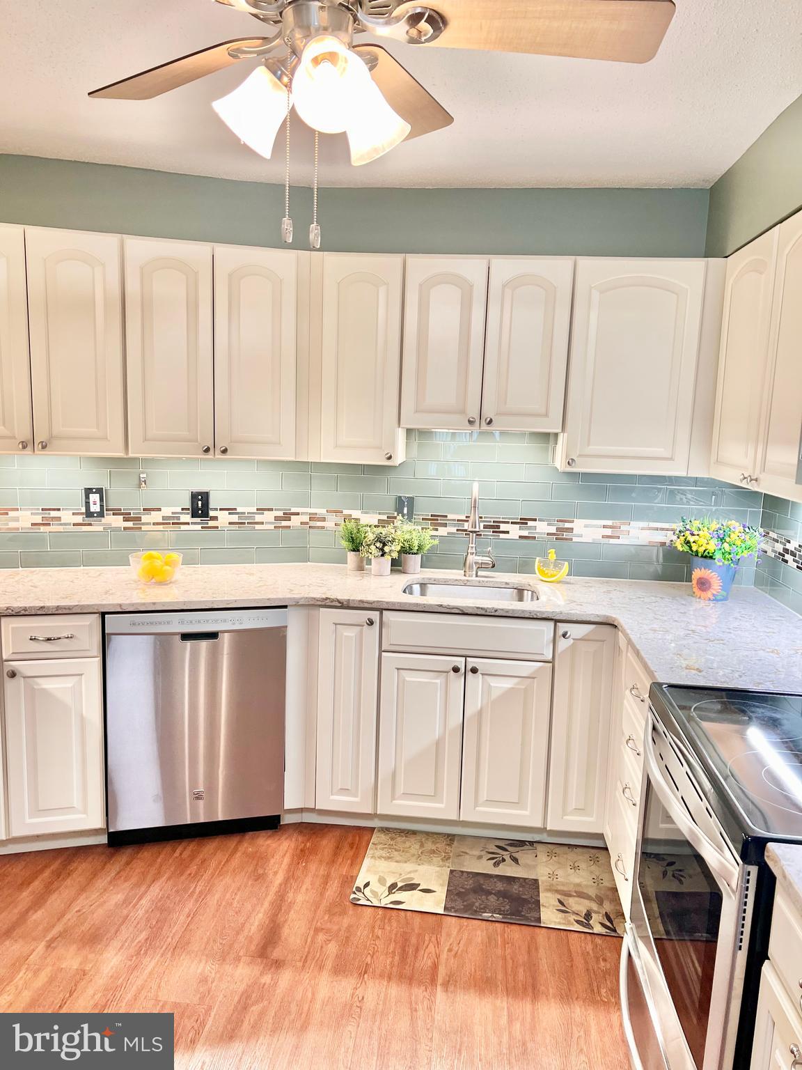 GREENS AT LEISURE WORLD - Residential