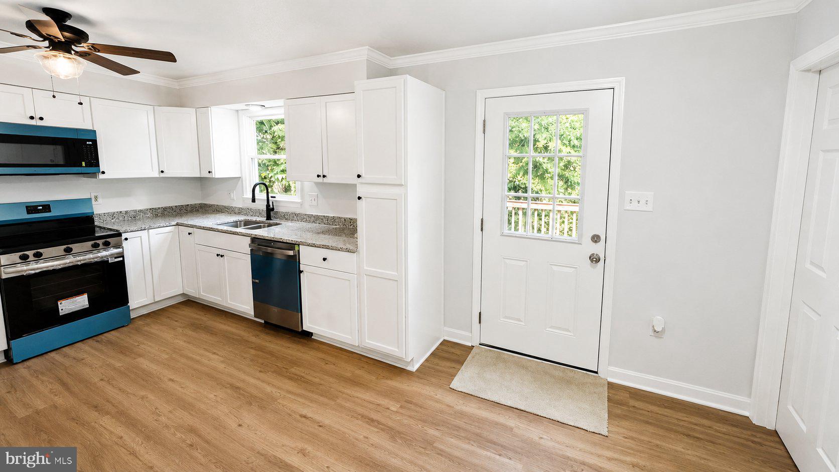 34 E 19TH STREET