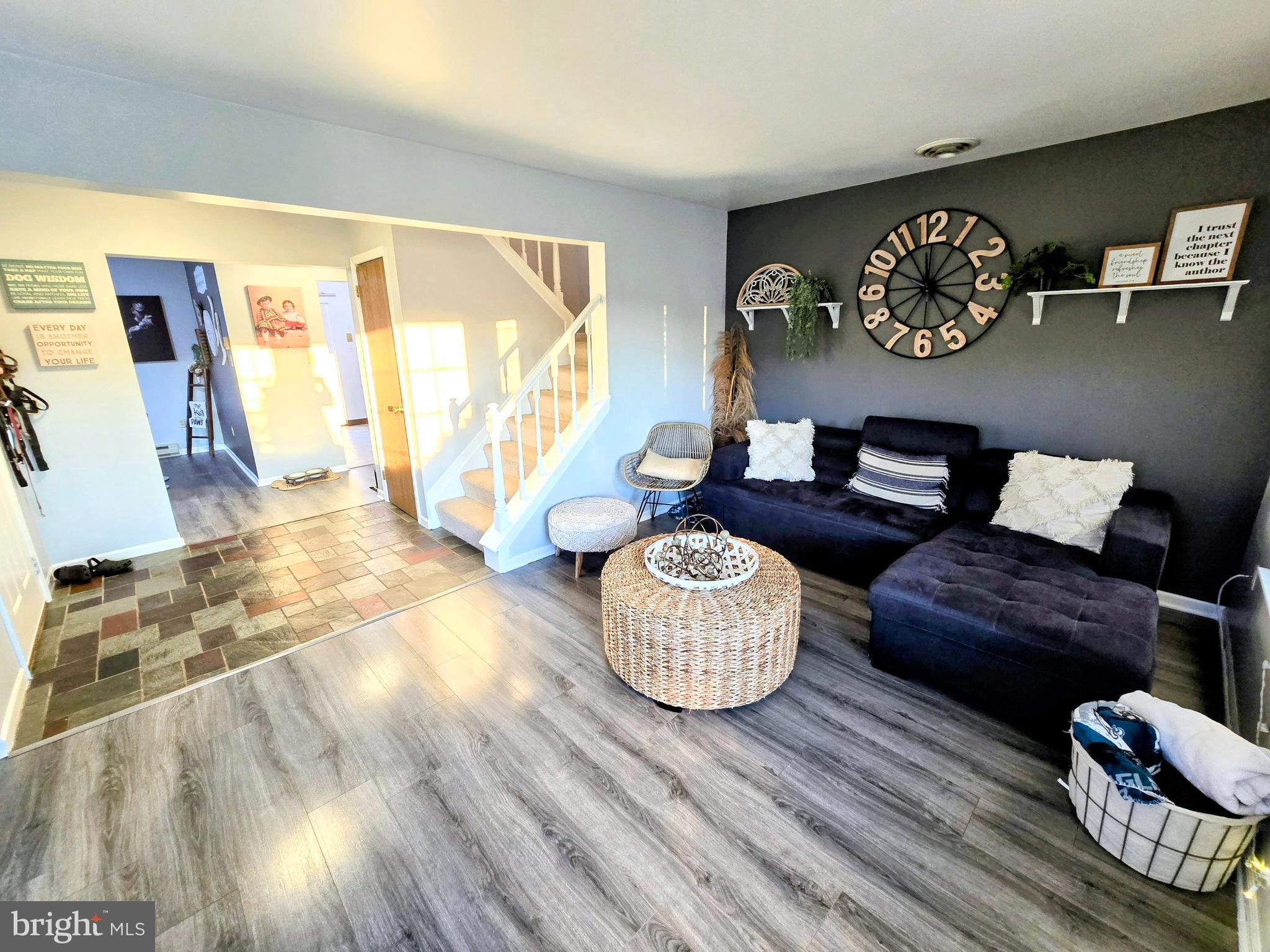 GRANDVIEW CHASE - Residential