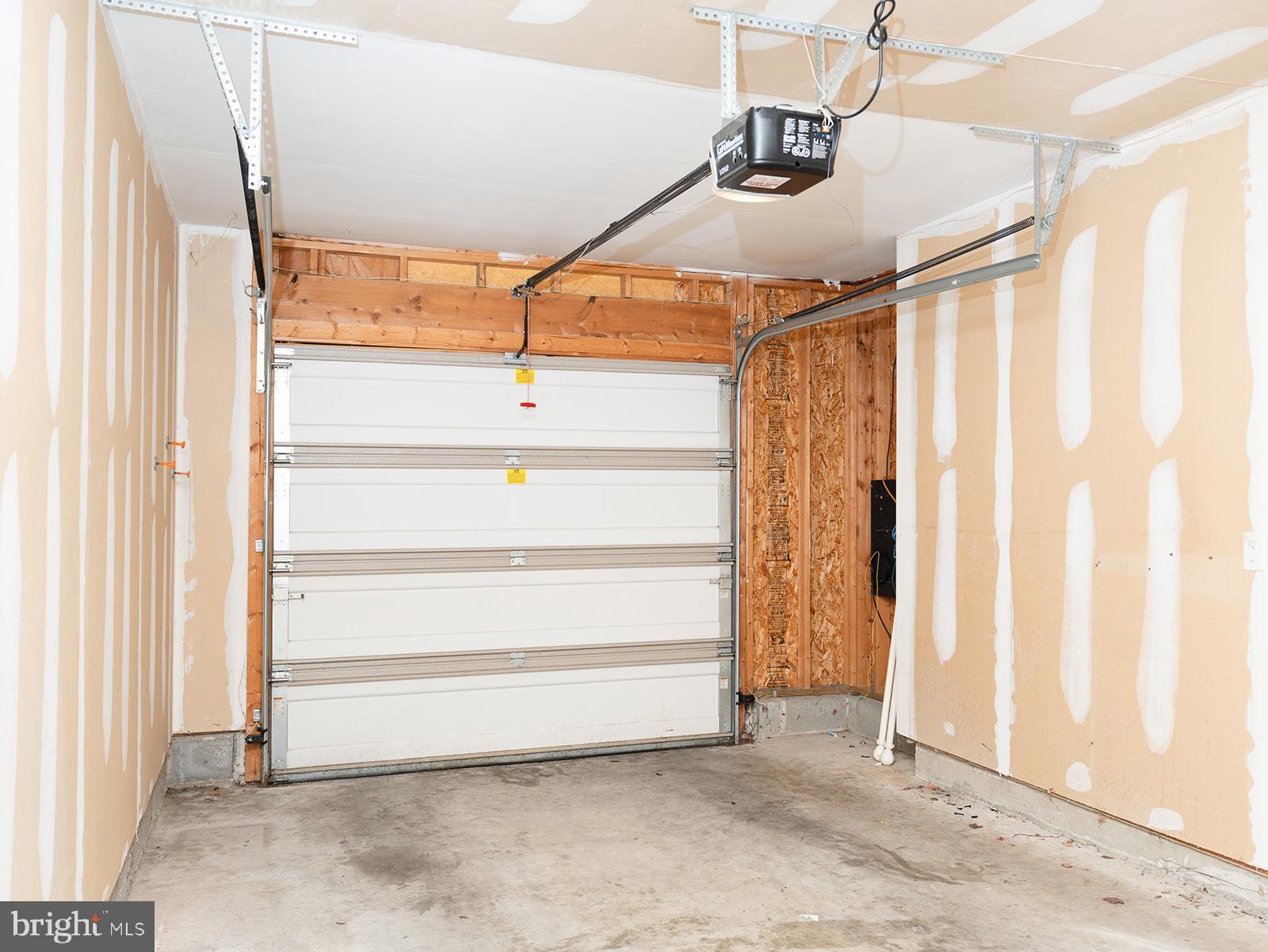 THE PINNACLE - Residential