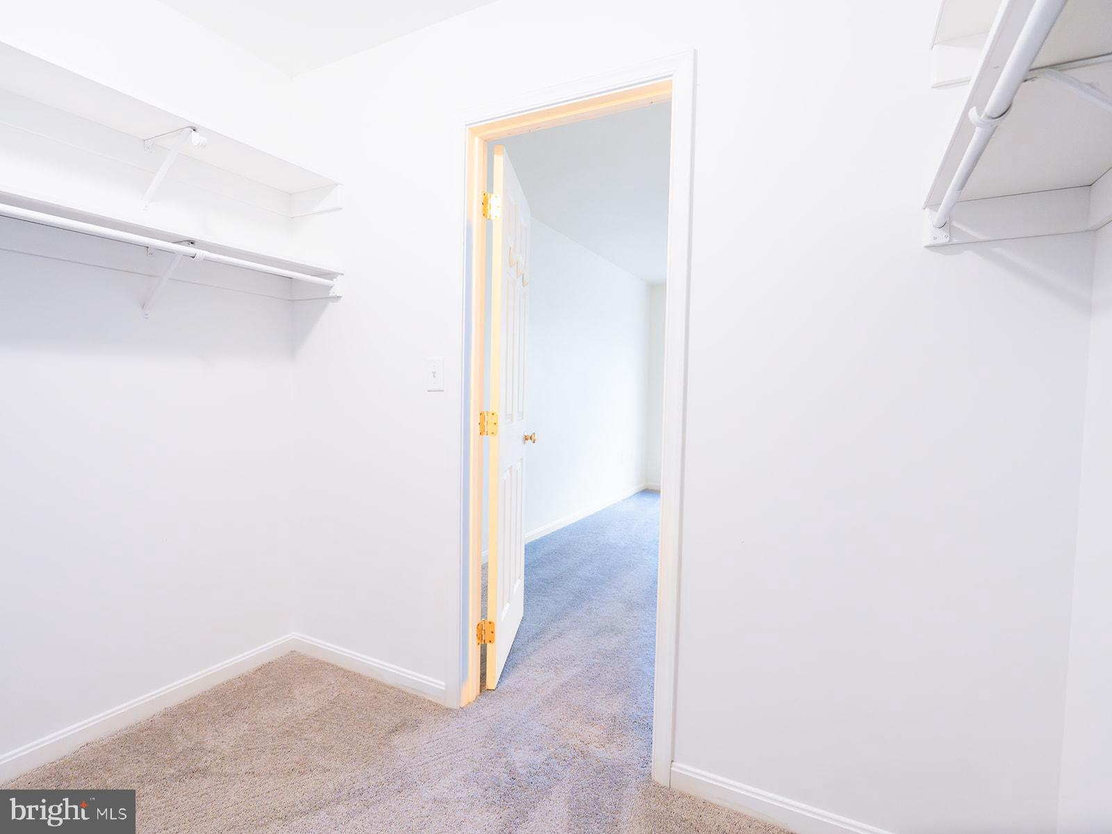 THE PINNACLE - Residential