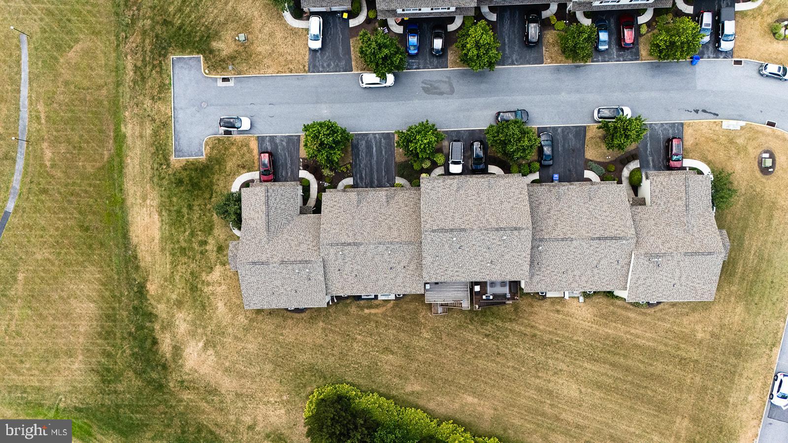 THE PINNACLE - Residential