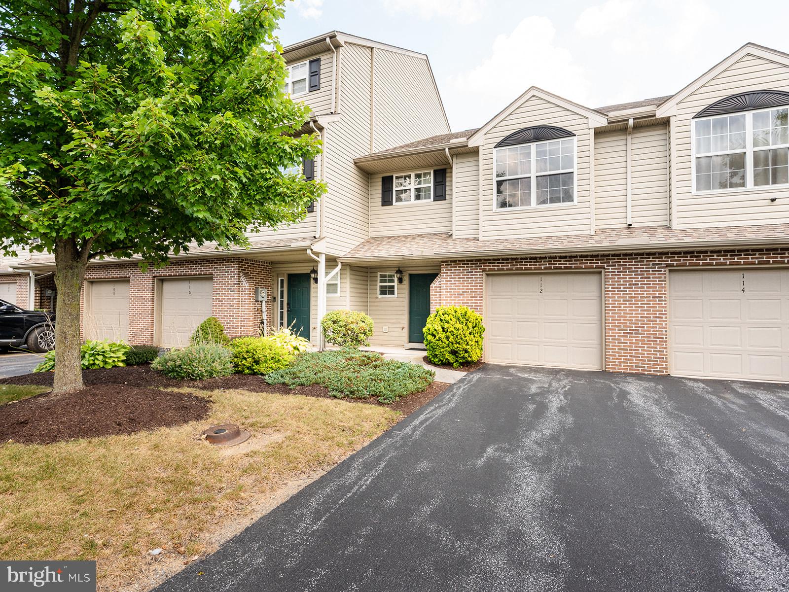 THE PINNACLE - Residential