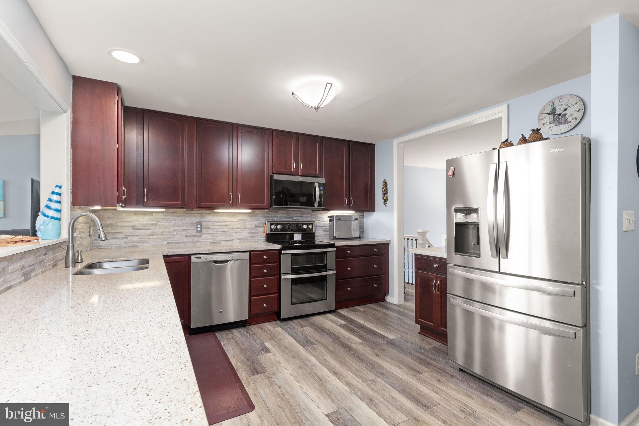 RUMSEY ISLAND - Residential