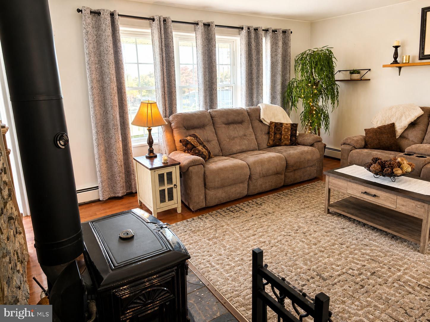 VERMILION HILL - Residential