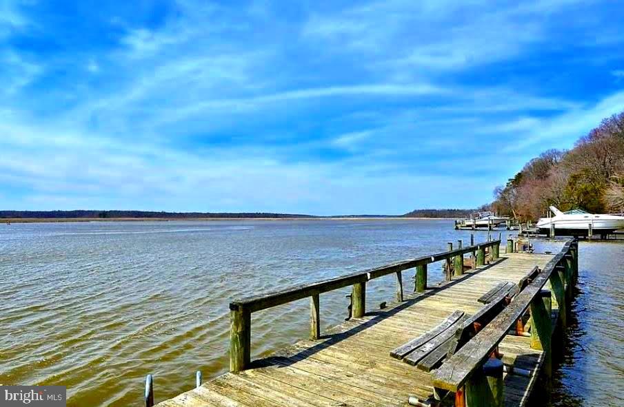 SHORES OF CALVERT - Residential