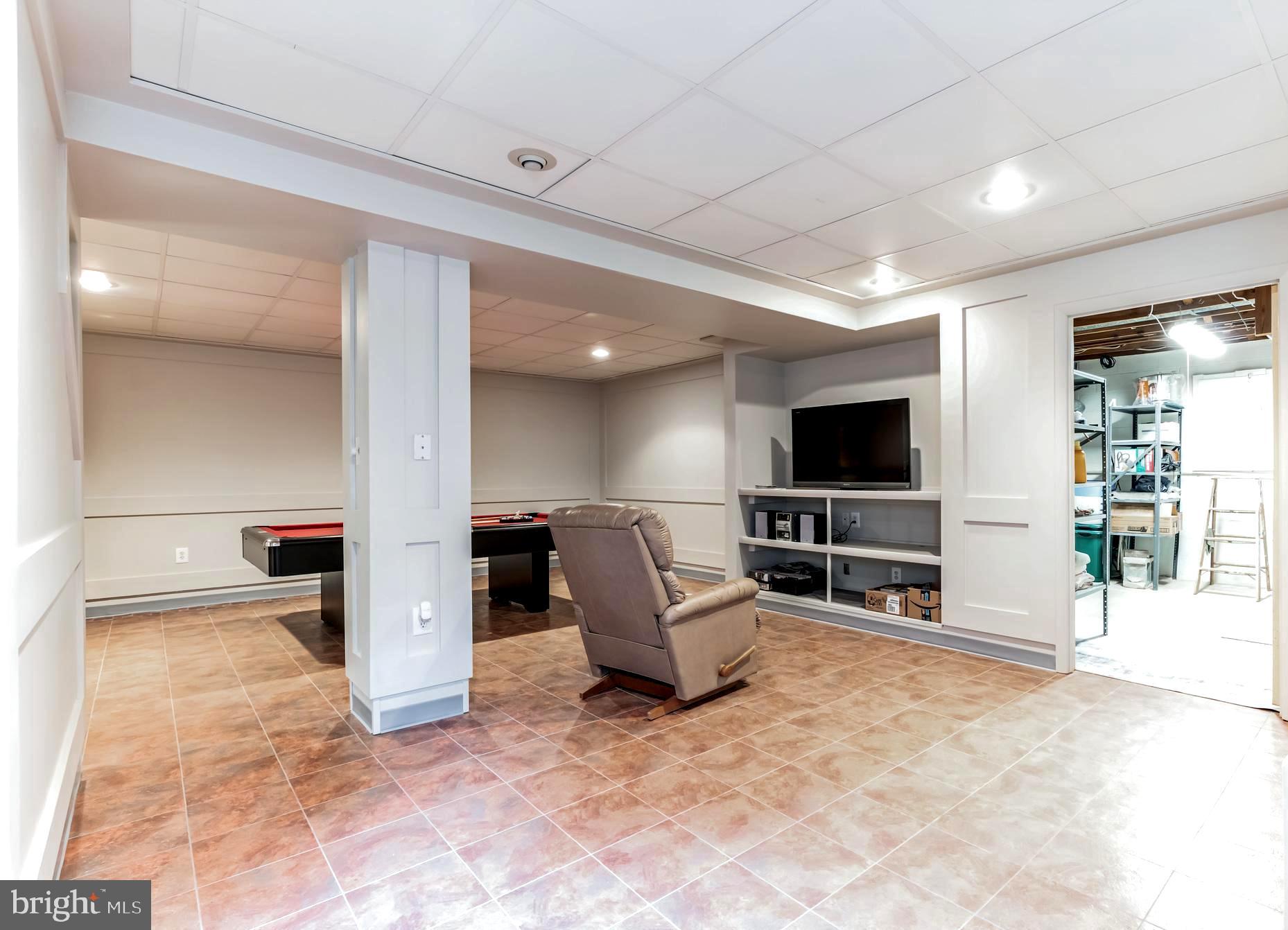 SHORES OF CALVERT - Residential