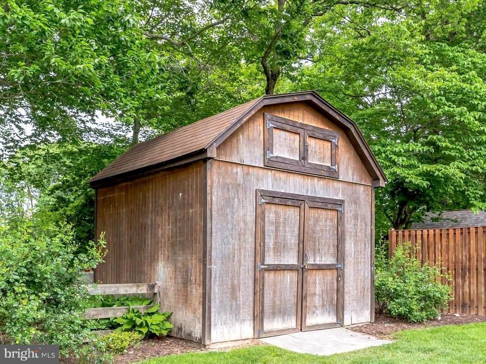 SHORES OF CALVERT - Residential