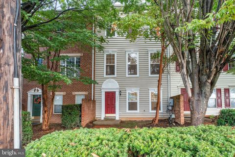 Photo of 9443 Fields Road, GAITHERSBURG, MD 20878 (MLS # MDMC2199872)