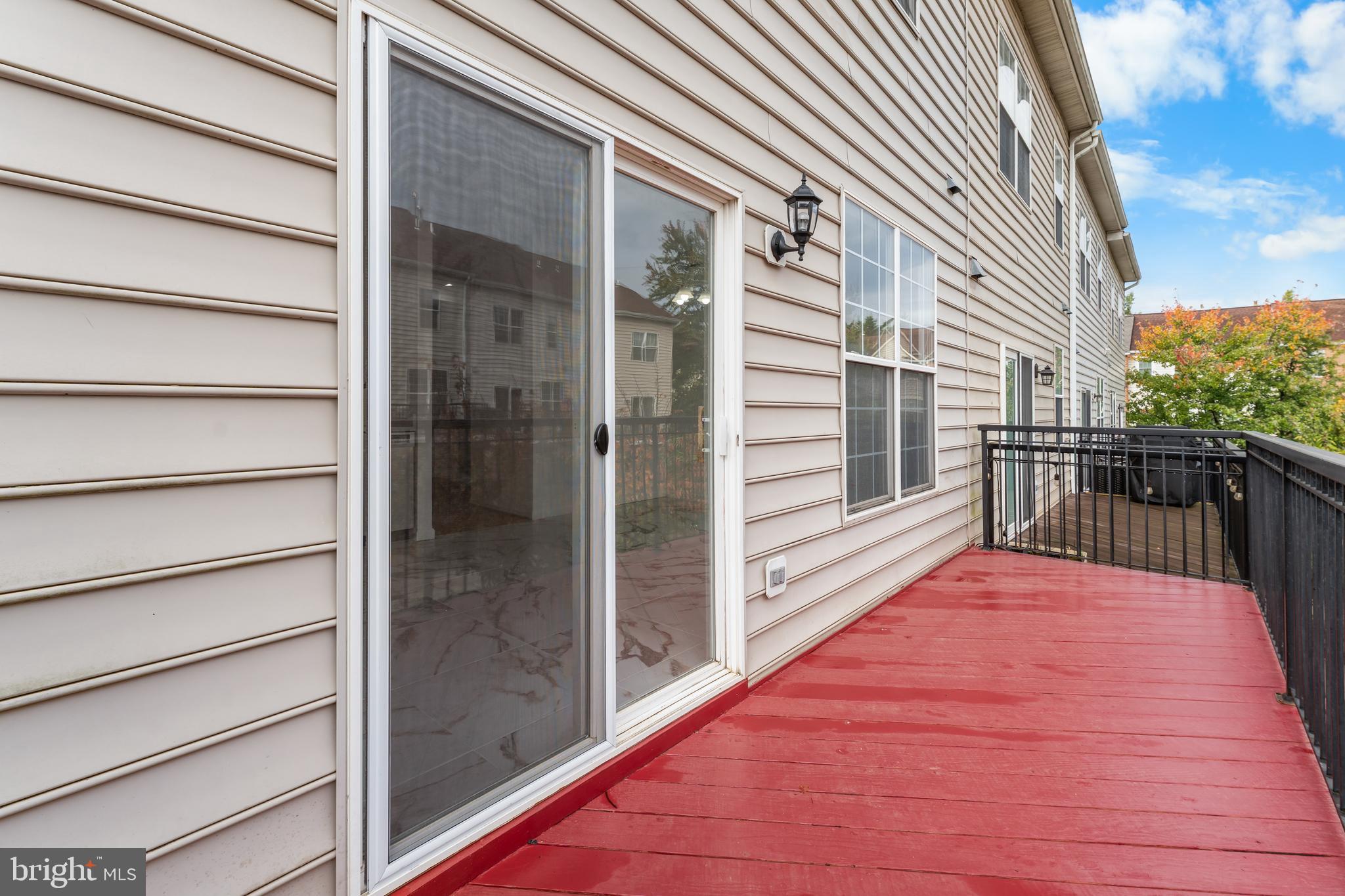 WASHINGTONIAN CENTER - Residential