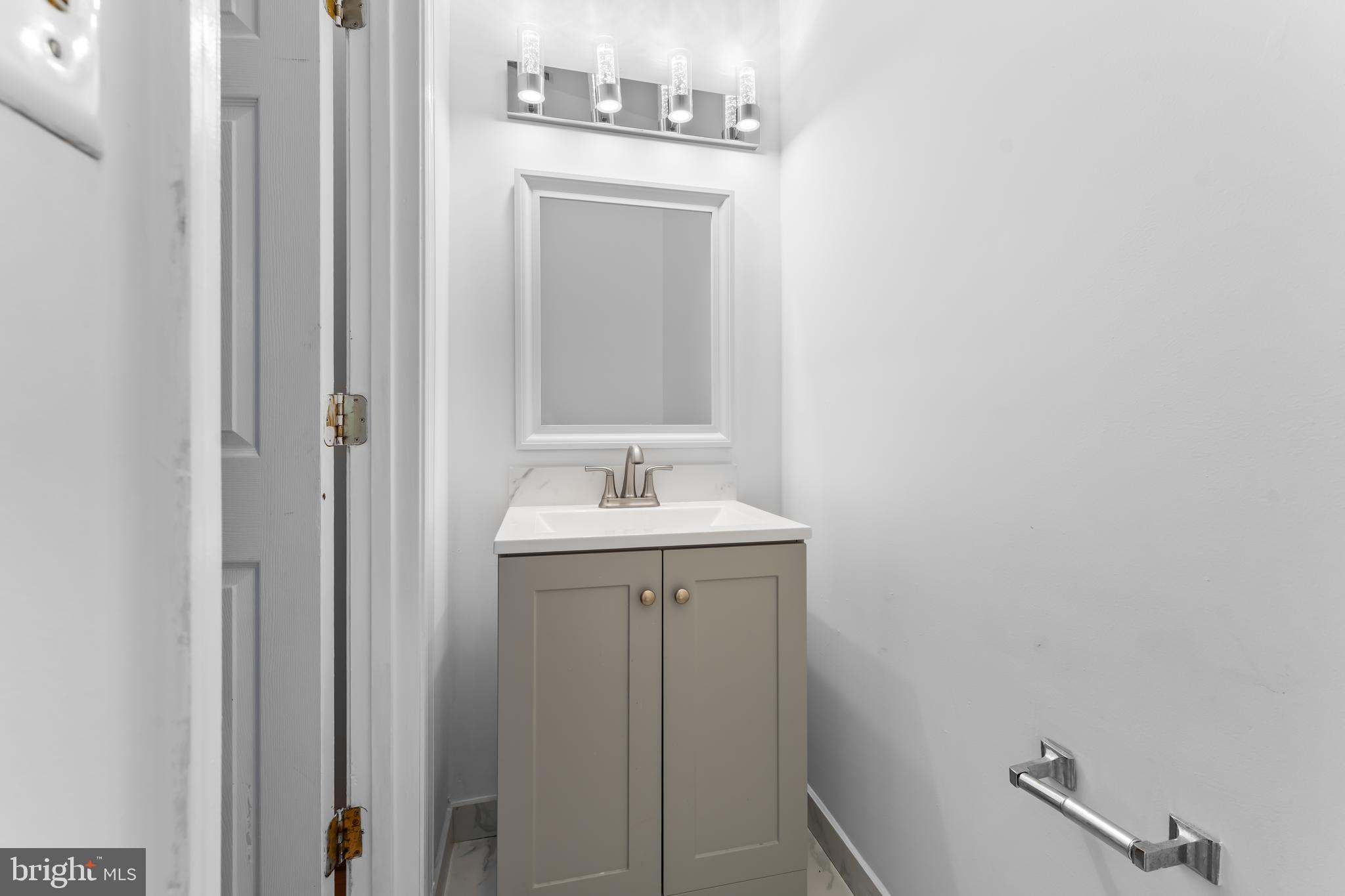 WASHINGTONIAN CENTER - Residential