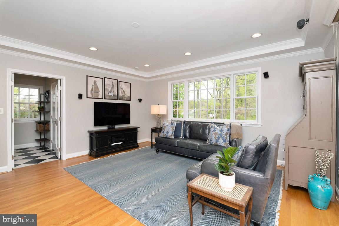 WEST TOWSON - Residential