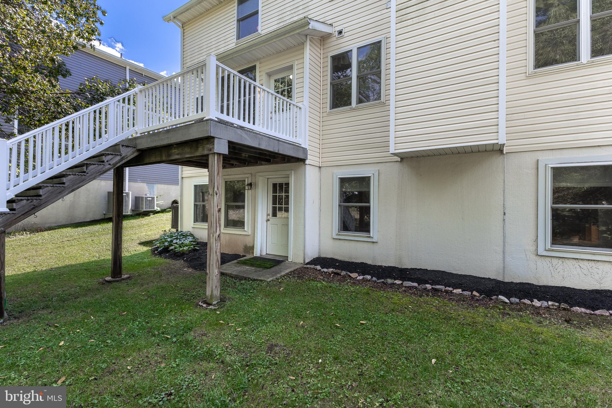 COLLEGE HEIGHTS - Residential