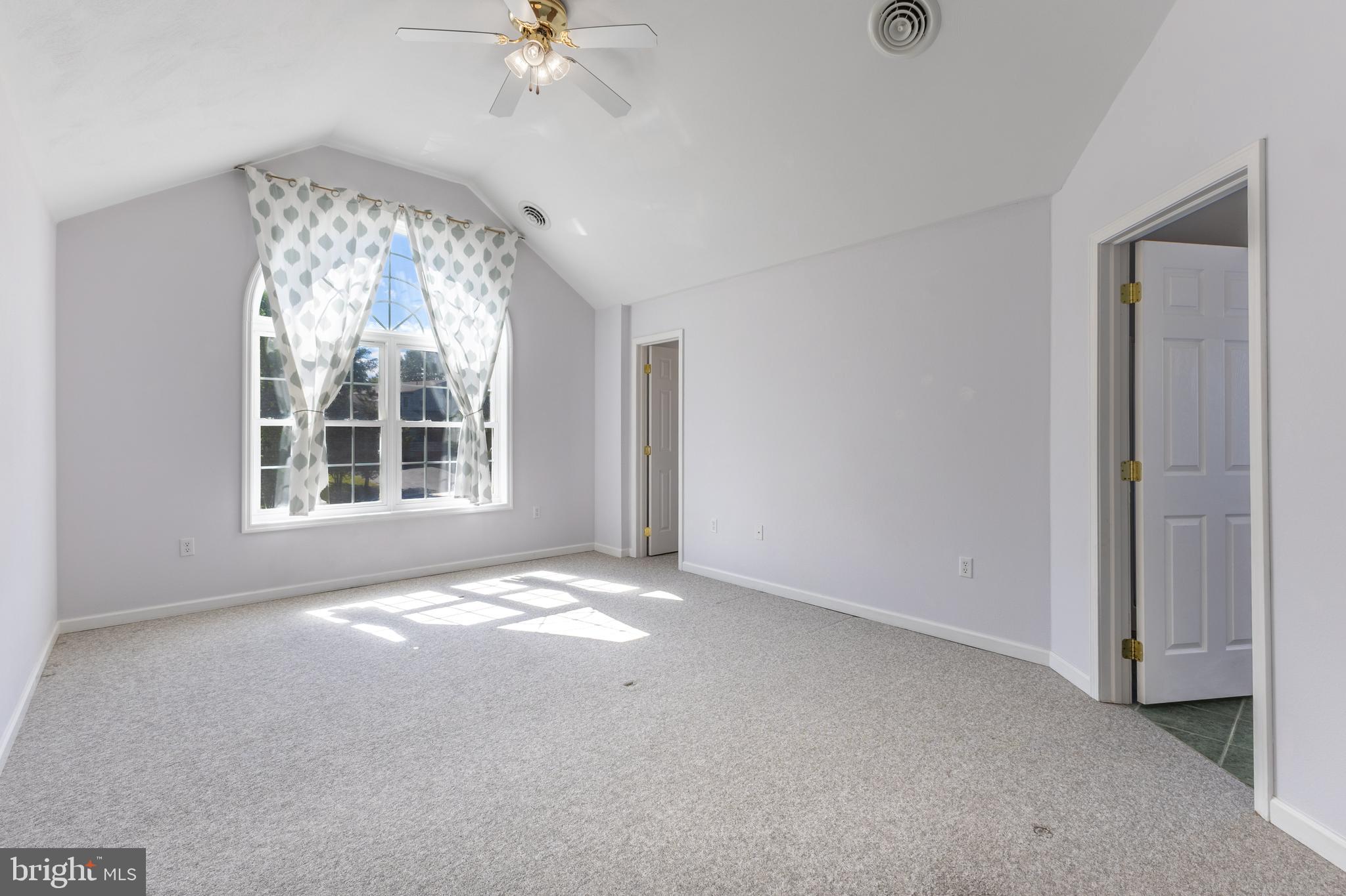 COLLEGE HEIGHTS - Residential