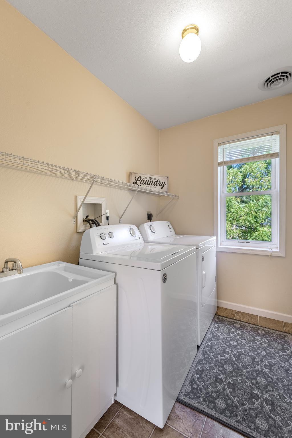 COLLEGE HEIGHTS - Residential