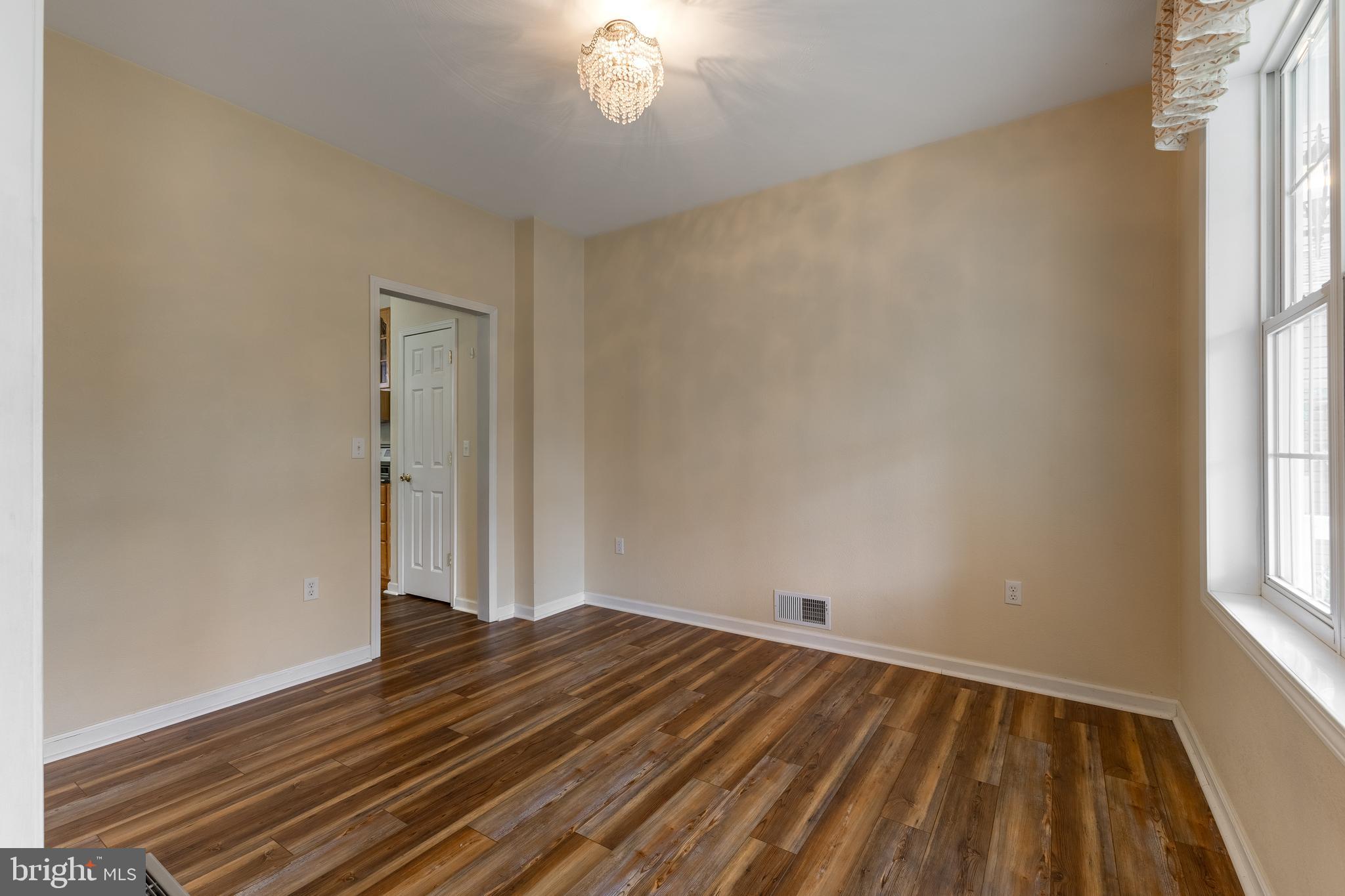 COLLEGE HEIGHTS - Residential