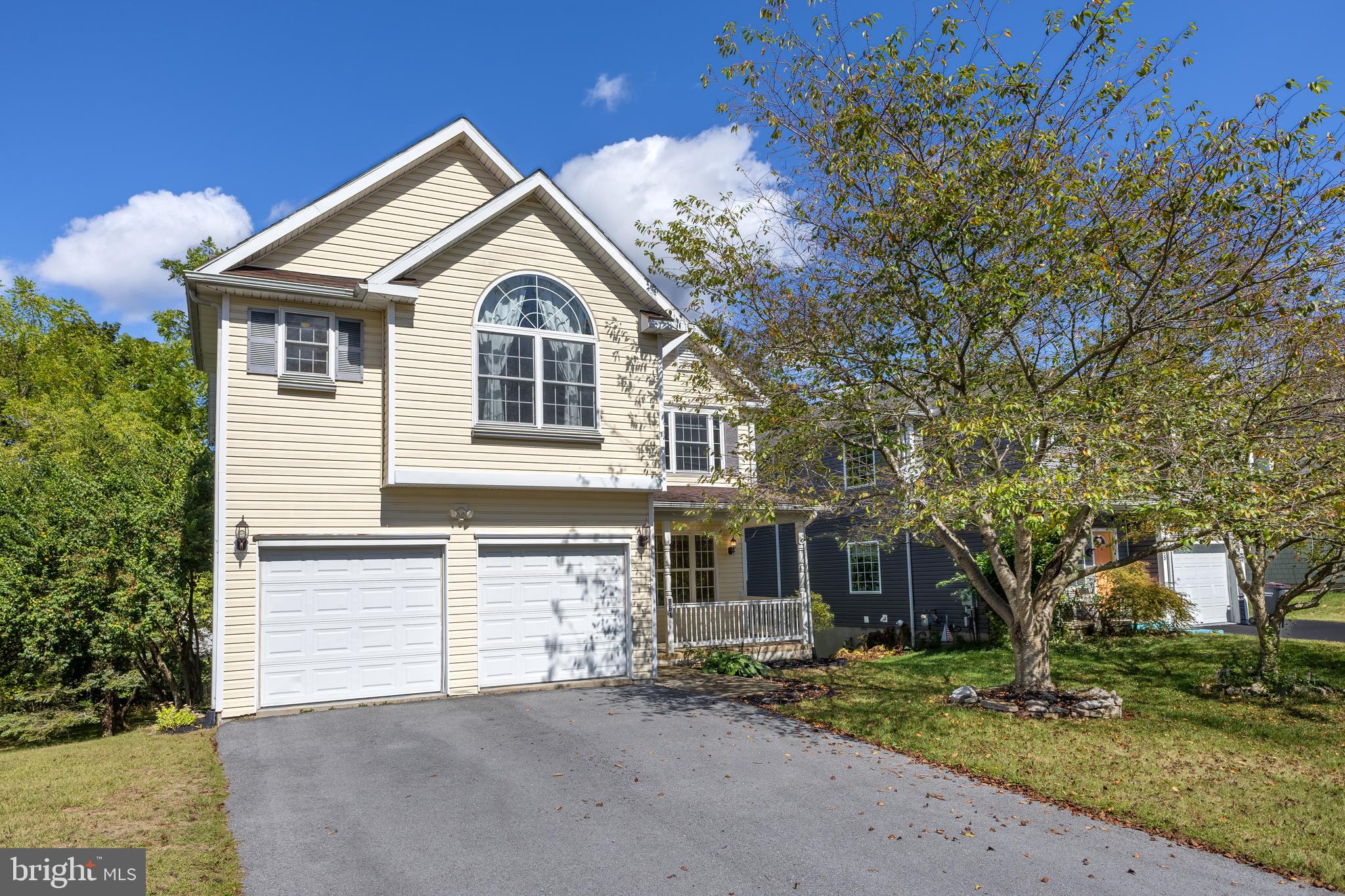 COLLEGE HEIGHTS - Residential