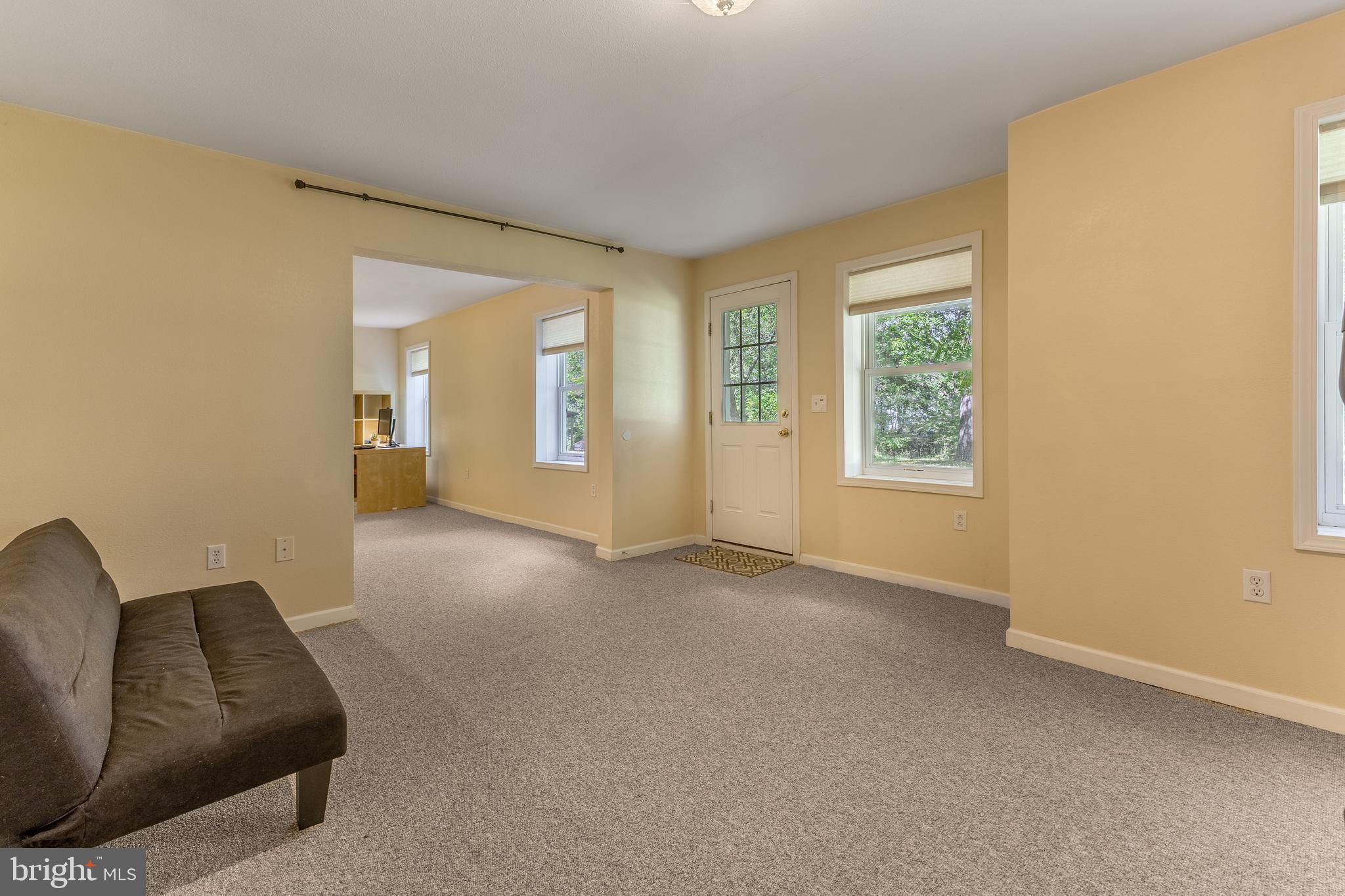 COLLEGE HEIGHTS - Residential