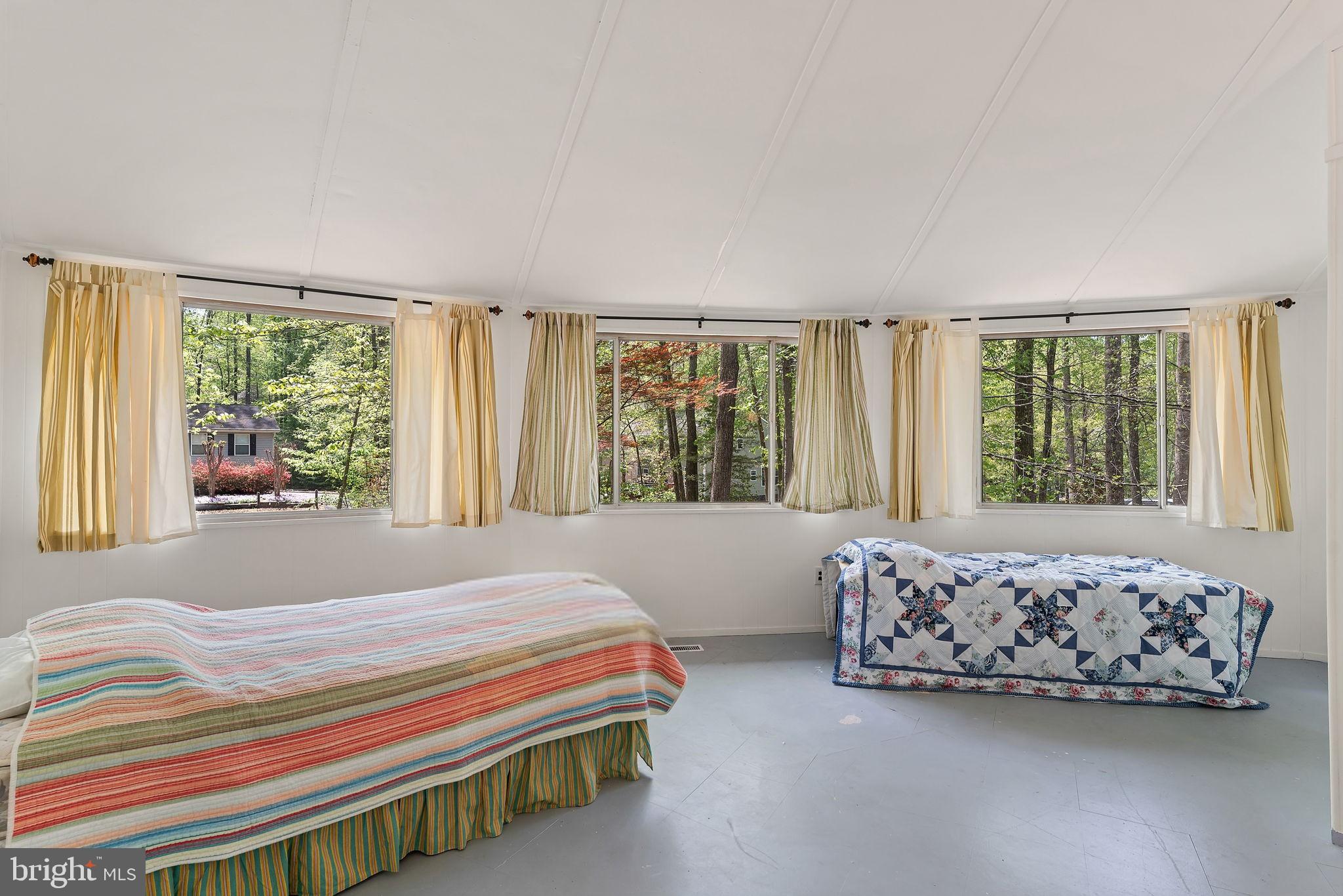 LAKE OF THE WOODS - Residential