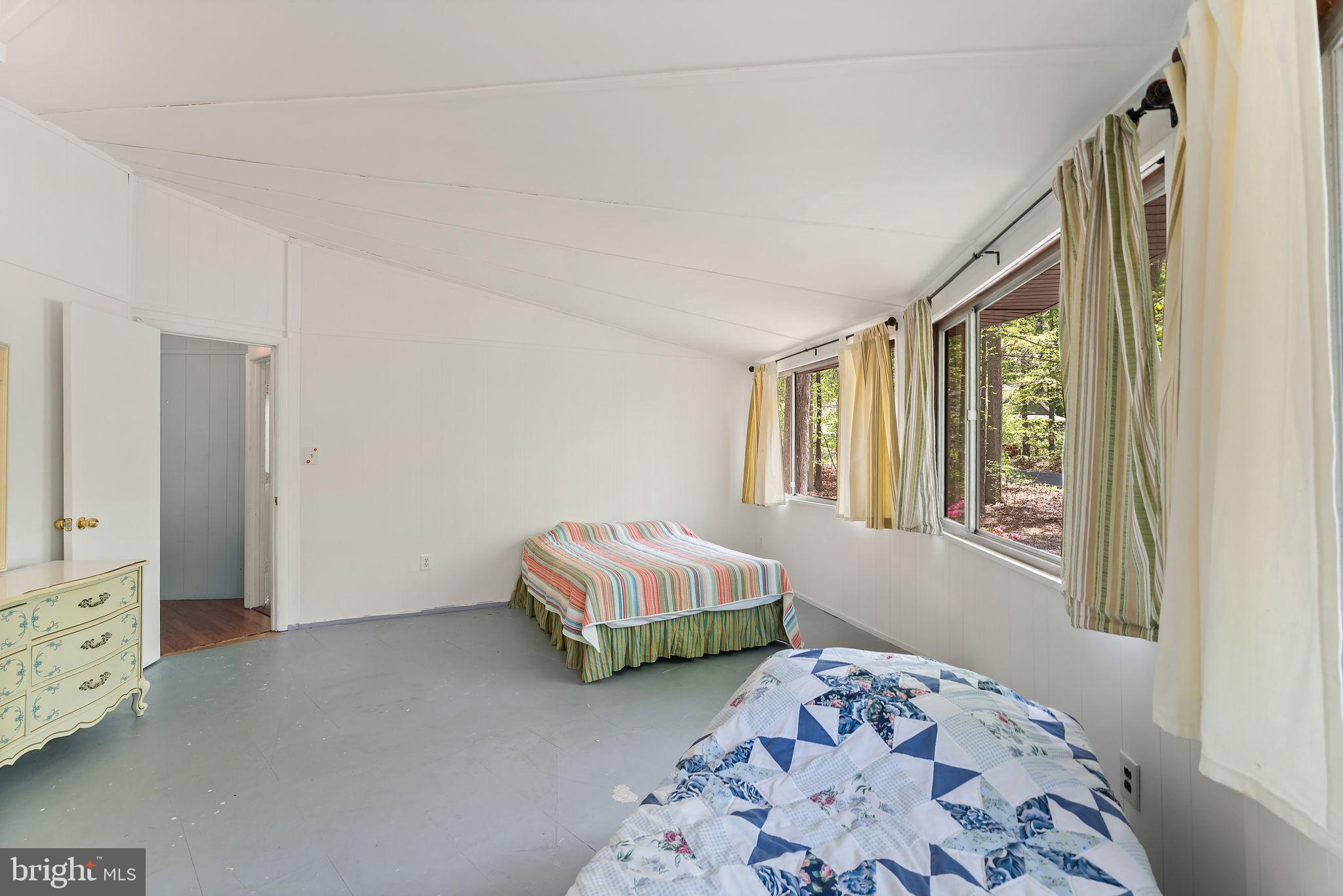 LAKE OF THE WOODS - Residential