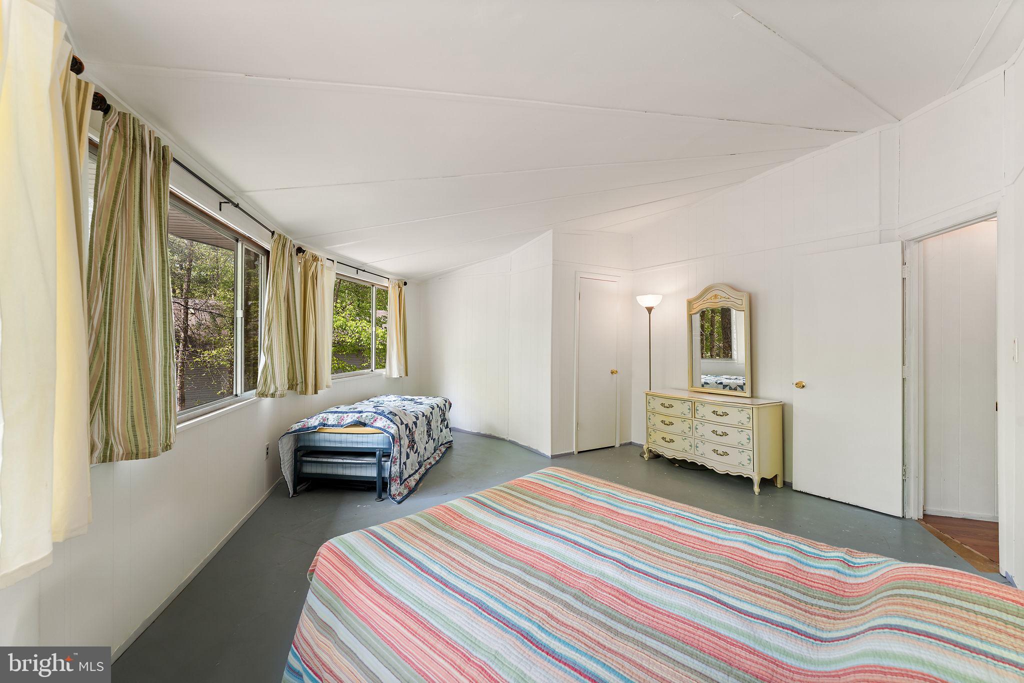 LAKE OF THE WOODS - Residential