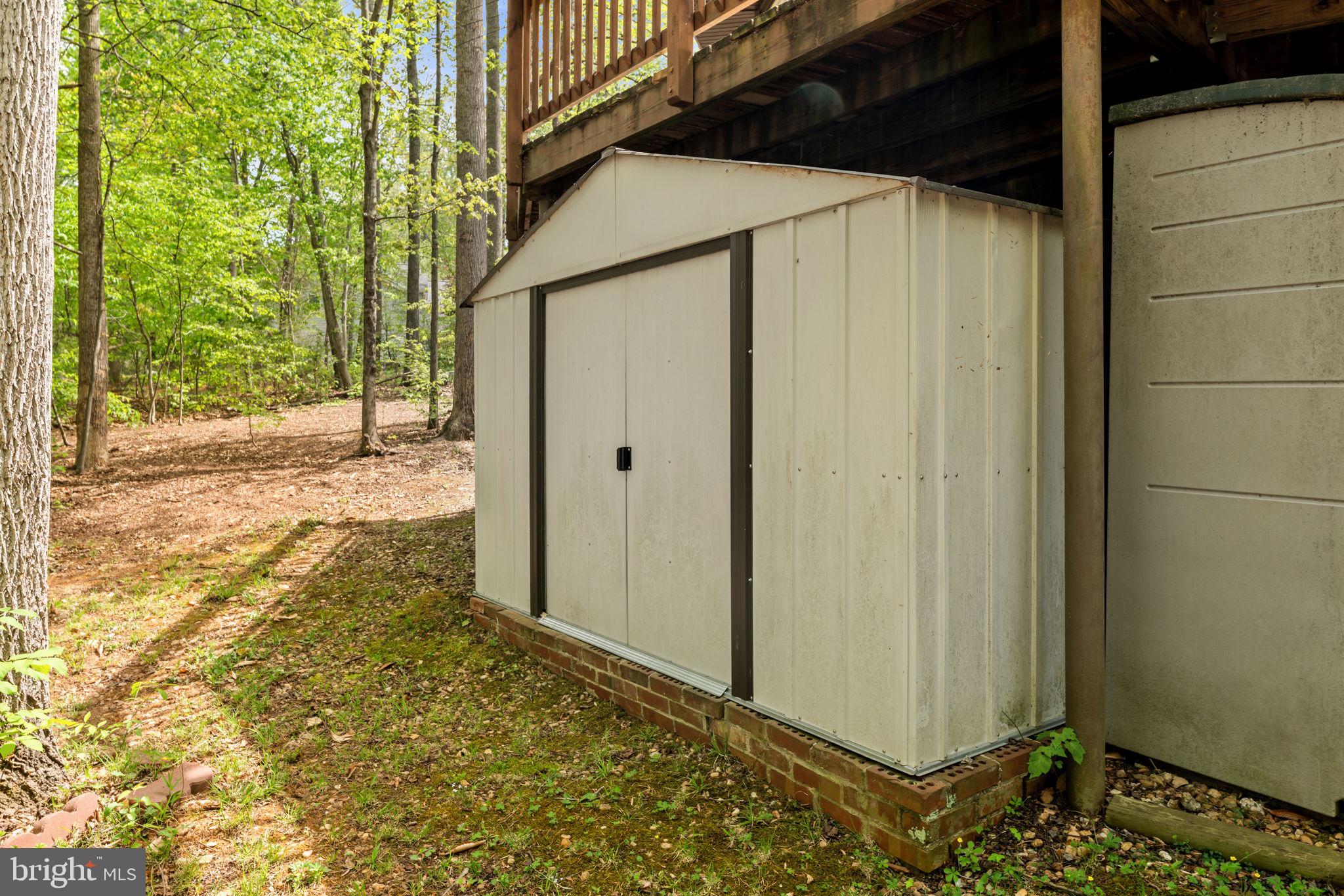 LAKE OF THE WOODS - Residential