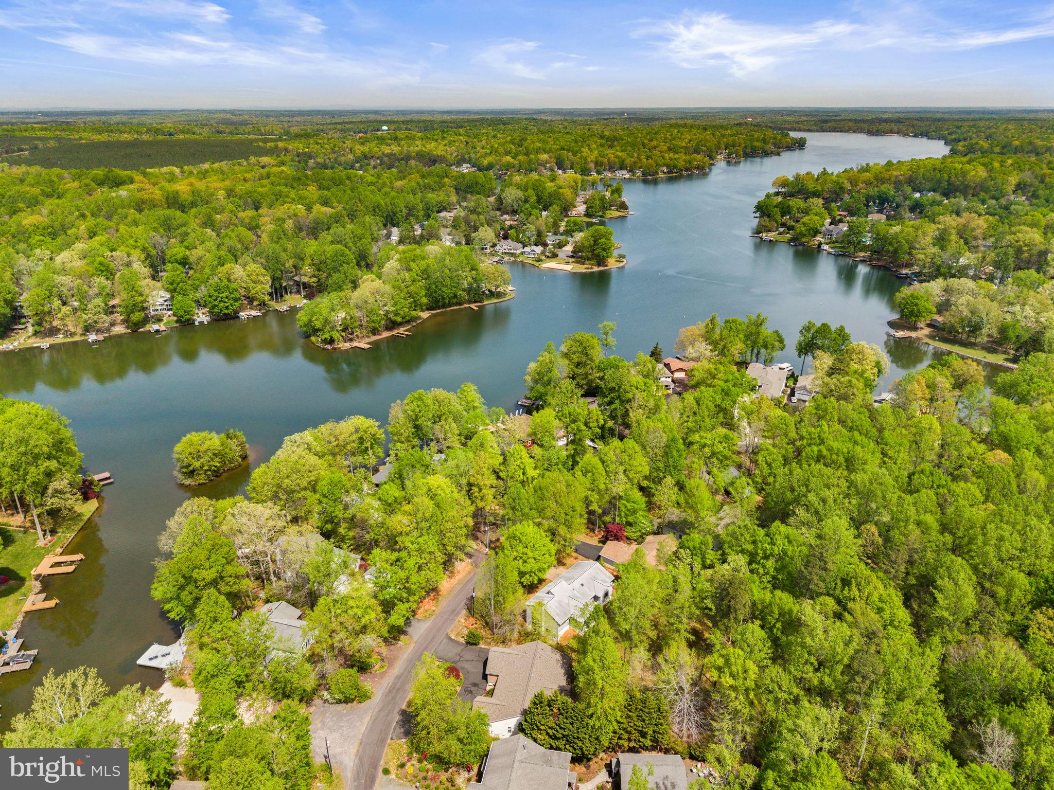 LAKE OF THE WOODS - Residential