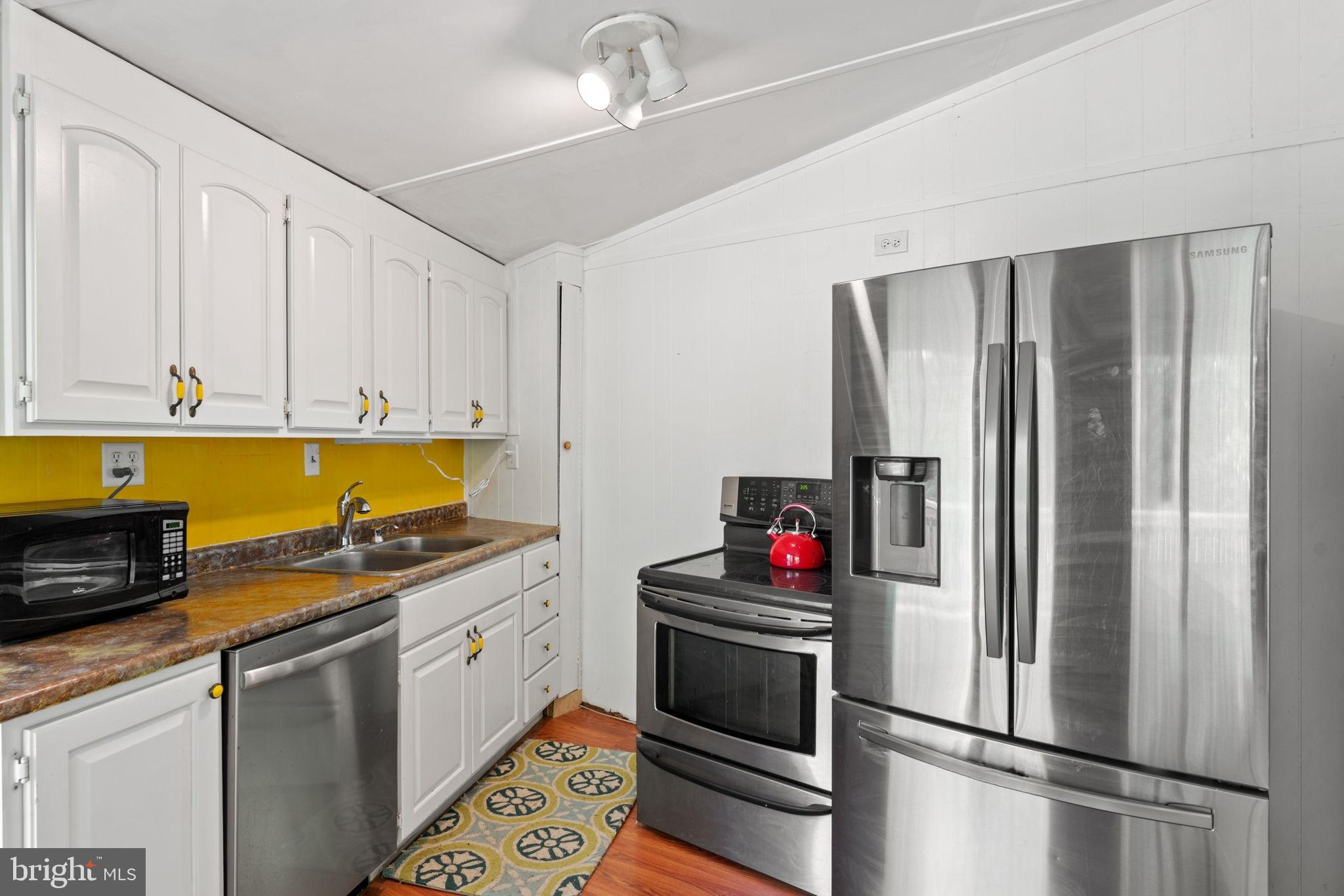 LAKE OF THE WOODS - Residential