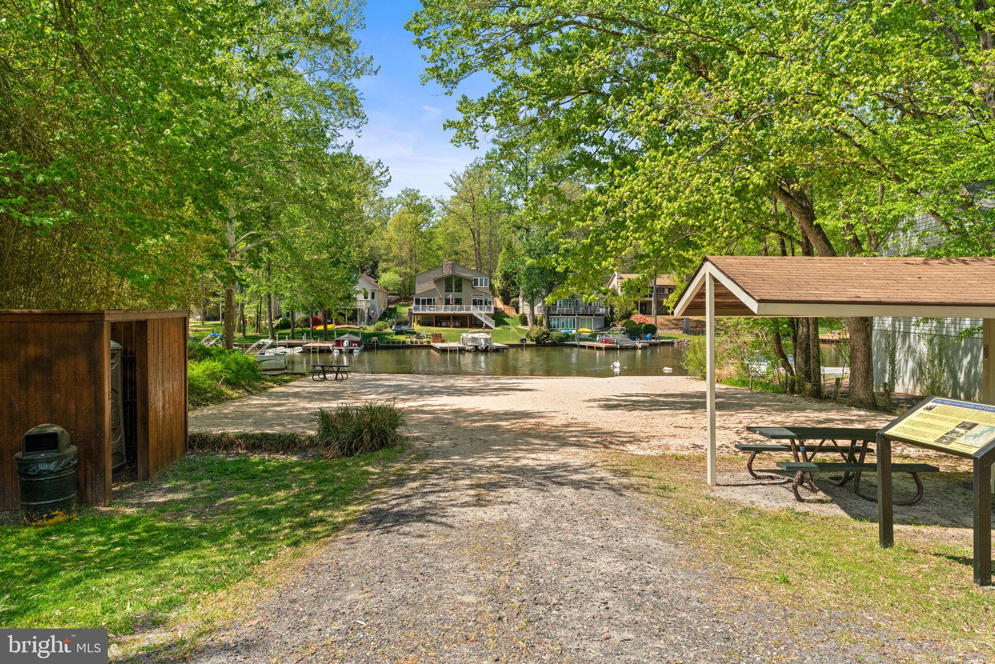 LAKE OF THE WOODS - Residential